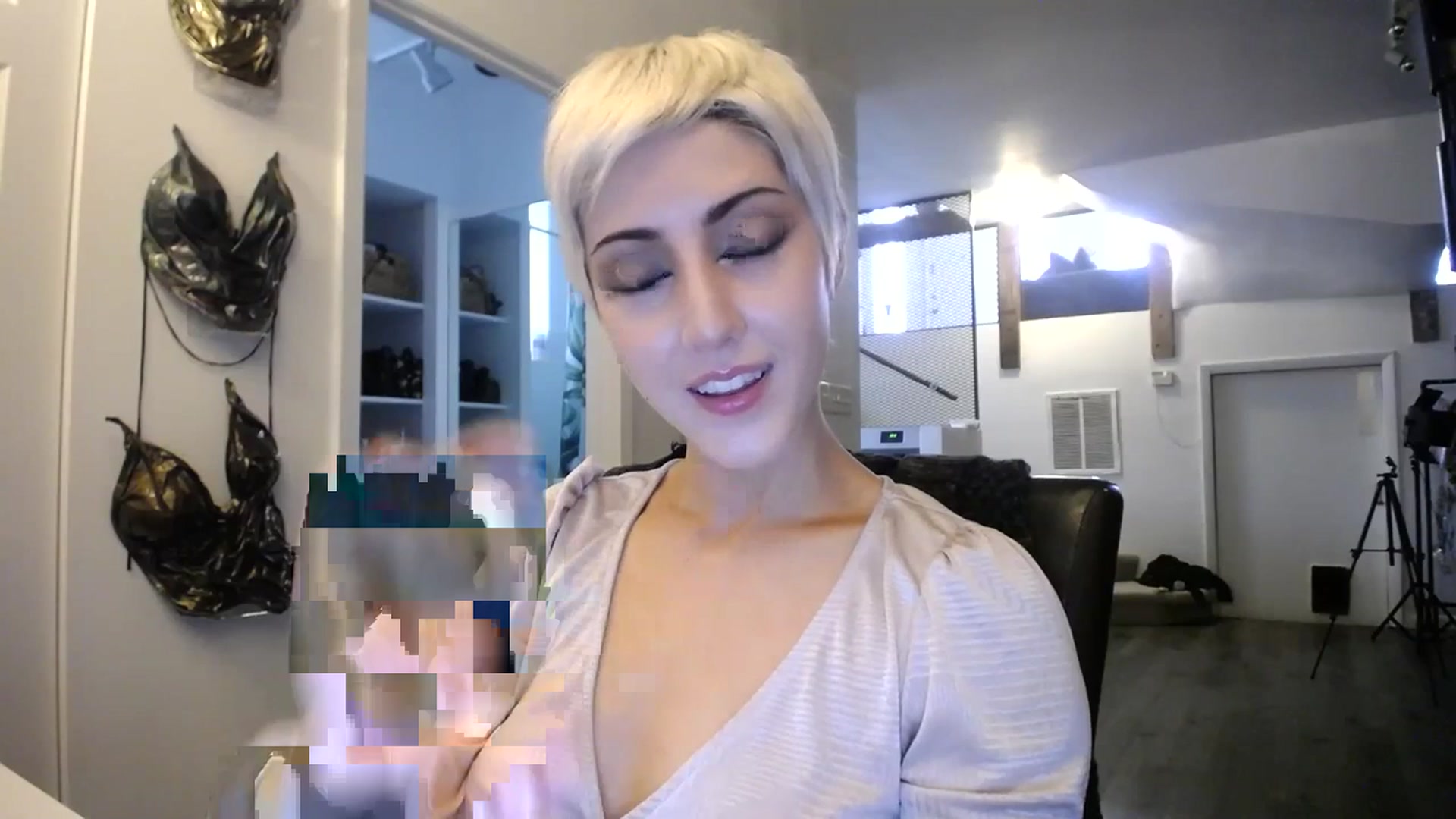 Gallery image thumbnail from ItsJade's myfreecams stream on, 07/13/2023, 17:09 image 10 of 20