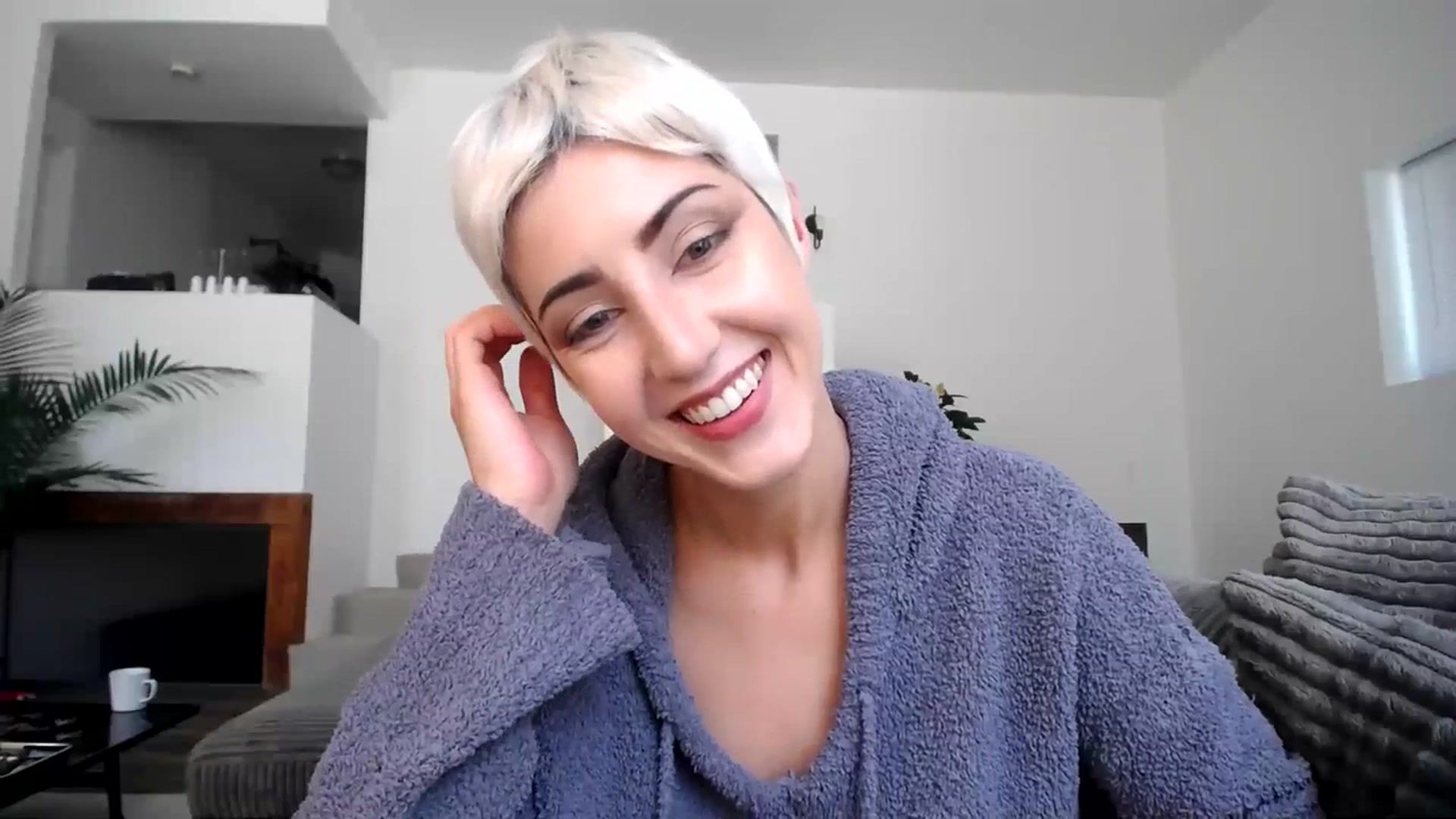 Gallery image thumbnail from ItsJade's myfreecams stream on, 07/14/2023, 18:37 image 12 of 20
