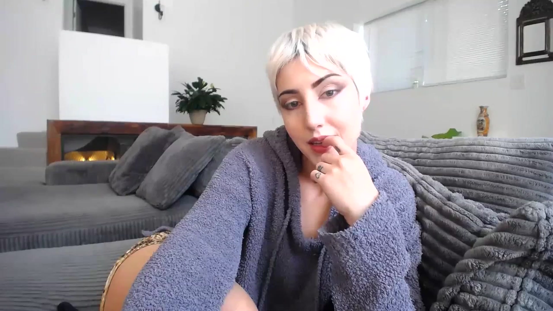 Gallery image thumbnail from ItsJade's myfreecams stream on, 07/14/2023, 18:37 image 3 of 20