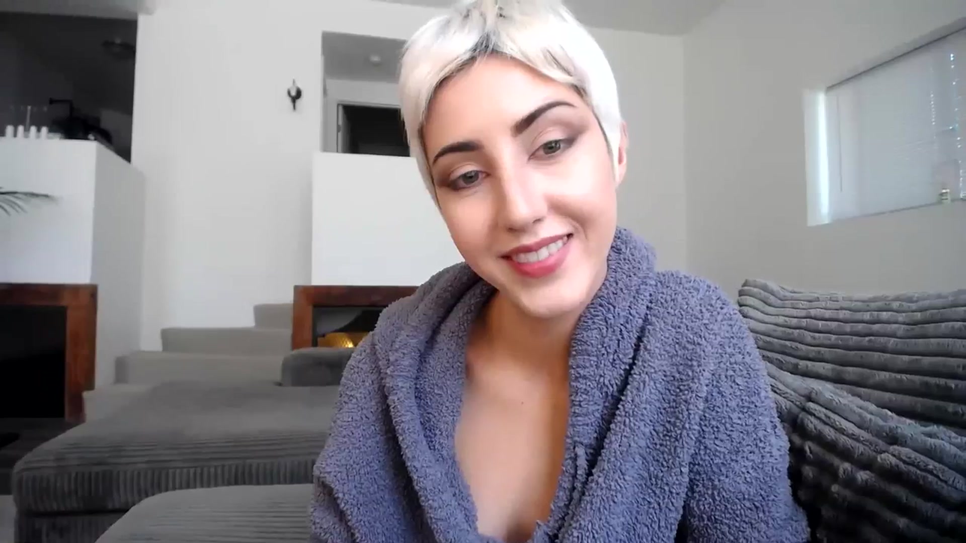 Gallery image thumbnail from ItsJade's myfreecams stream on, 07/14/2023, 18:37 image 13 of 20