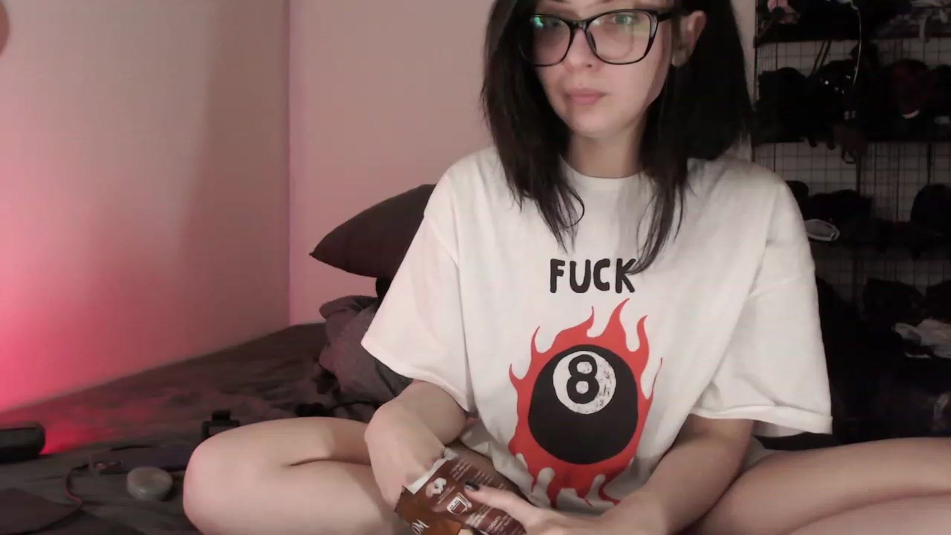 Gallery image thumbnail from ItsJustAPrank's myfreecams stream on, 06/26/2023, 04:02 image 18 of 20
