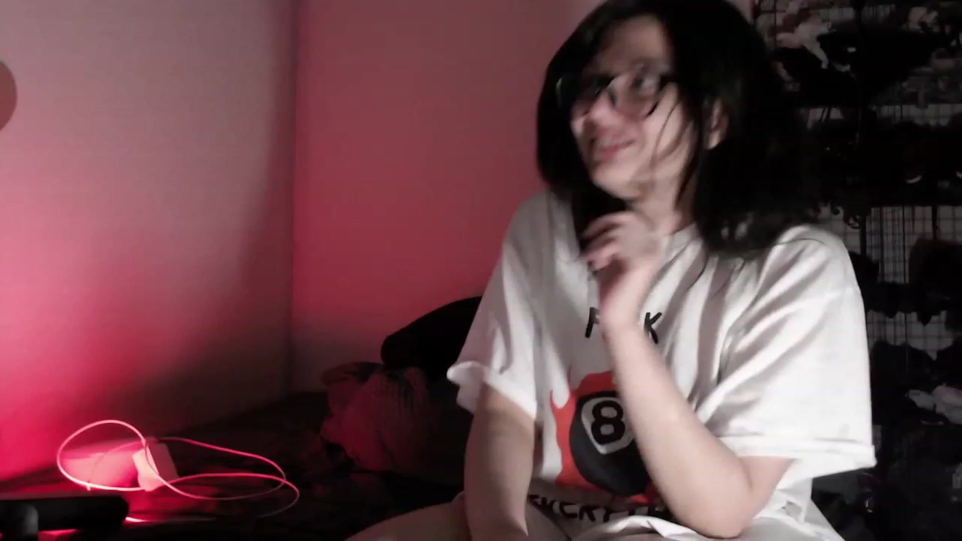 Gallery image thumbnail from ItsJustAPrank's myfreecams stream on, 06/26/2023, 04:02 image 6 of 20