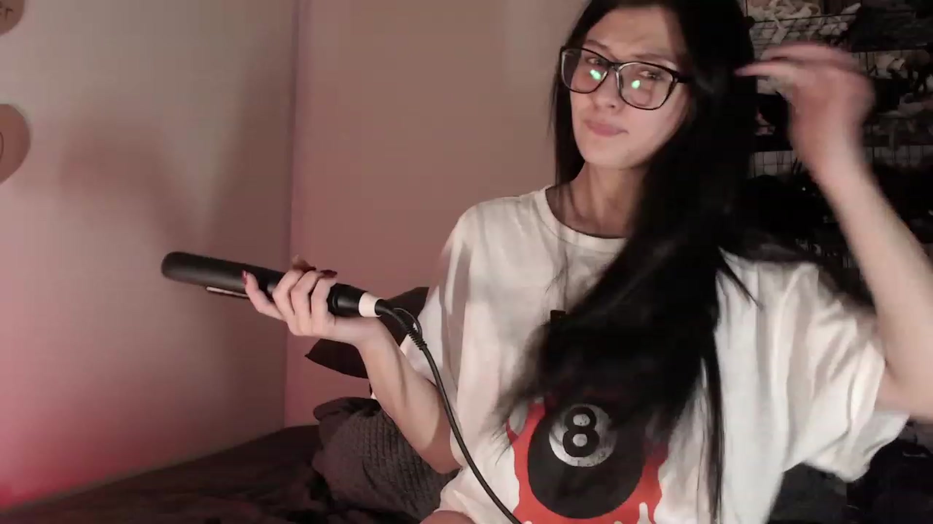 Gallery image thumbnail from ItsJustAPrank's myfreecams stream on, 06/26/2023, 04:02 image 15 of 20
