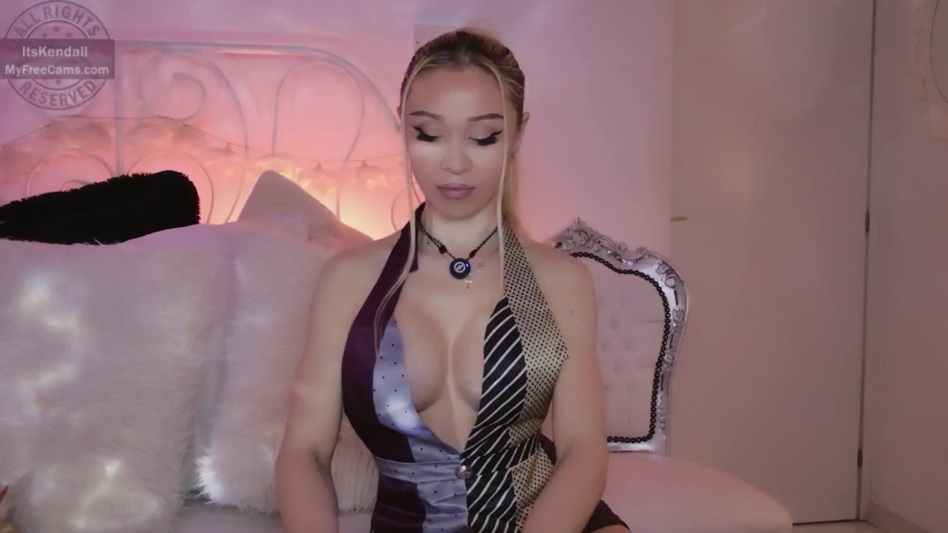 Gallery image thumbnail from ItsKendall's myfreecams stream on, 02/26/2026, 18:07 image 4 of 20
