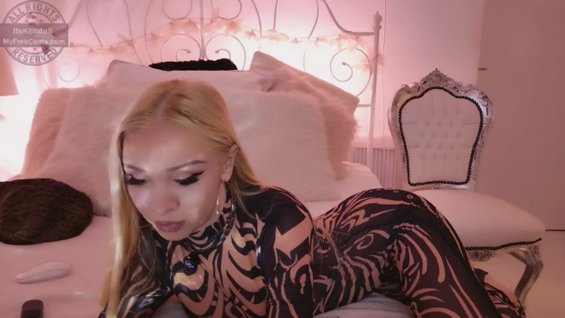 Gallery image thumbnail from ItsKendall's myfreecams stream on, 03/03/2026, 17:28 image 12 of 20