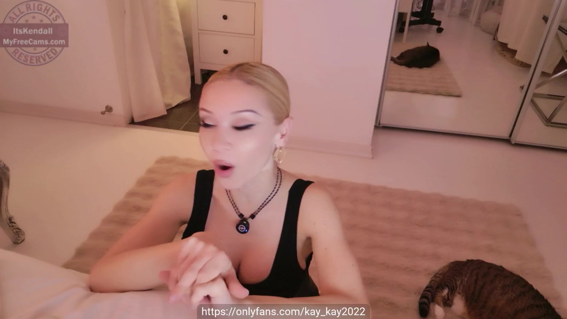 Gallery image thumbnail from ItsKendall's myfreecams stream on, 03/27/2026, 19:37 image 18 of 20