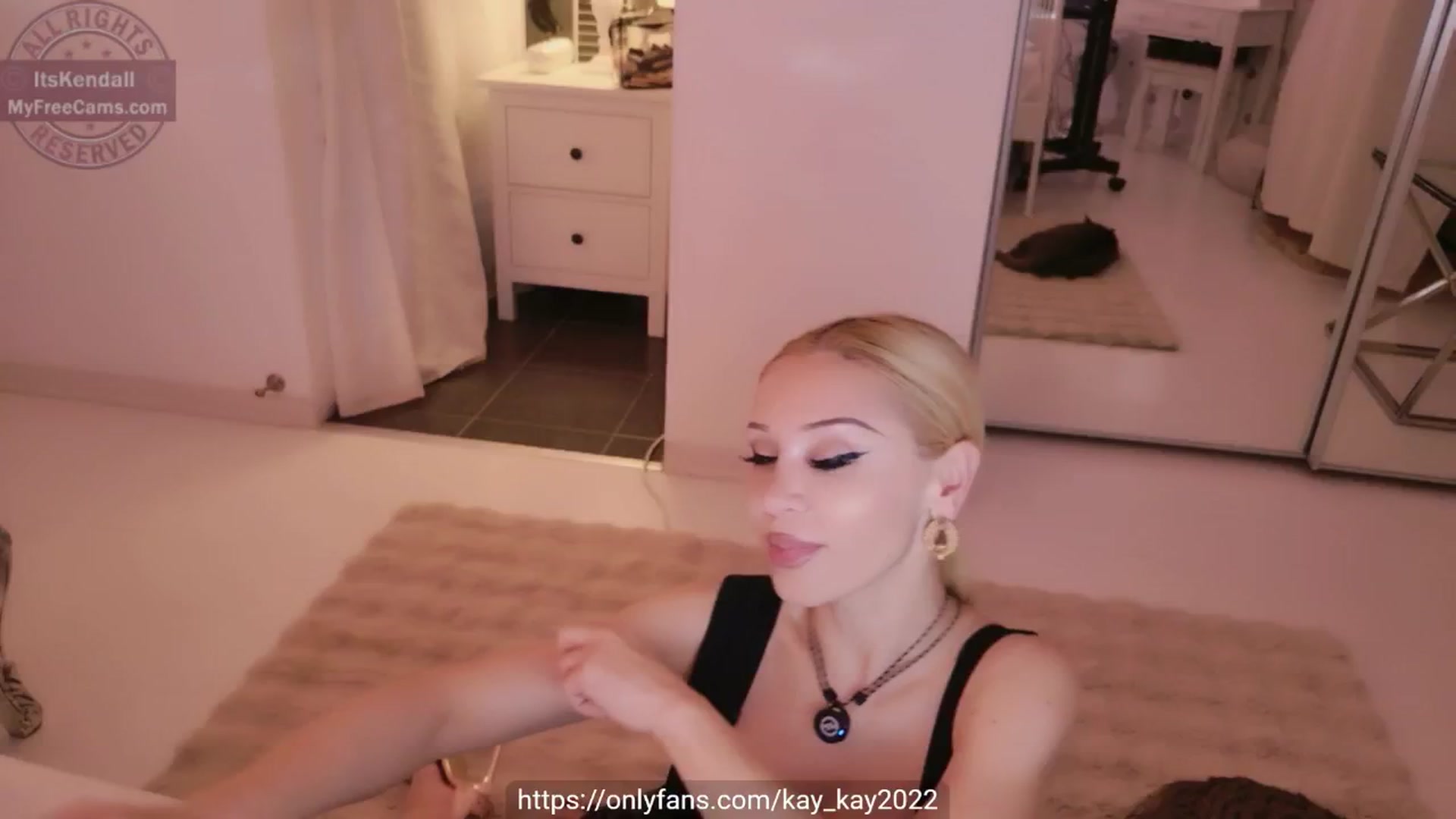 Gallery image thumbnail from ItsKendall's myfreecams stream on, 03/27/2026, 19:37 image 20 of 20