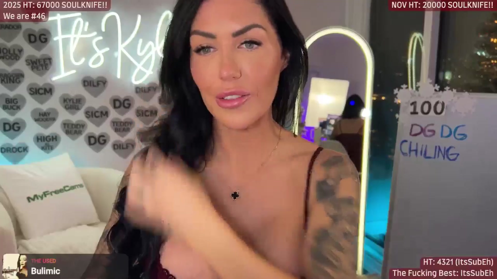 Gallery image thumbnail from ItsKylieEh's myfreecams stream on, 11/21/2025, 02:53 image 16 of 20