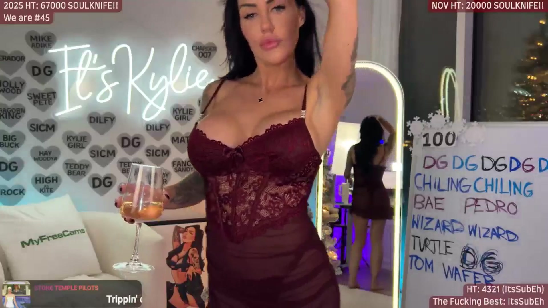 Gallery image thumbnail from ItsKylieEh's myfreecams stream on, 11/21/2025, 05:15 image 18 of 20