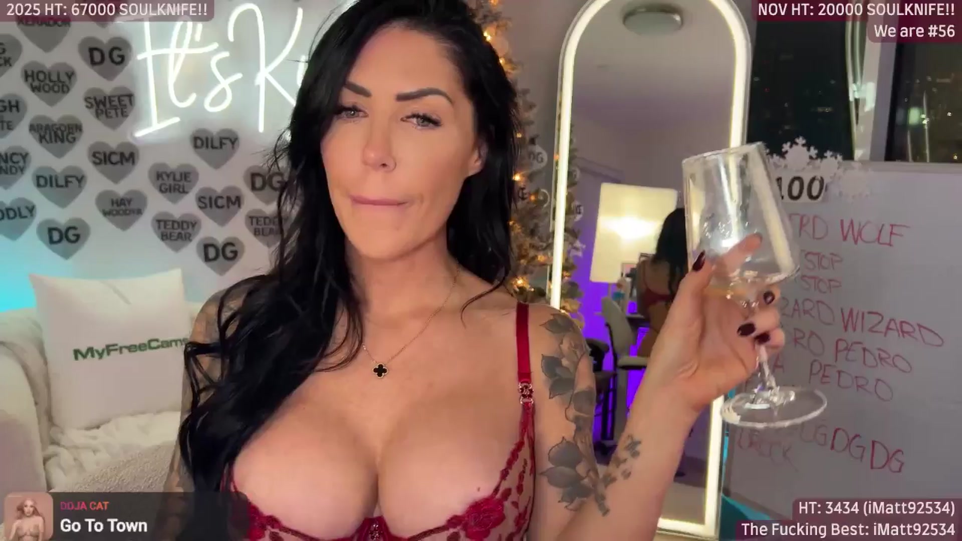 Gallery image thumbnail from ItsKylieEh's myfreecams stream on, 11/30/2025, 07:04 image 2 of 20