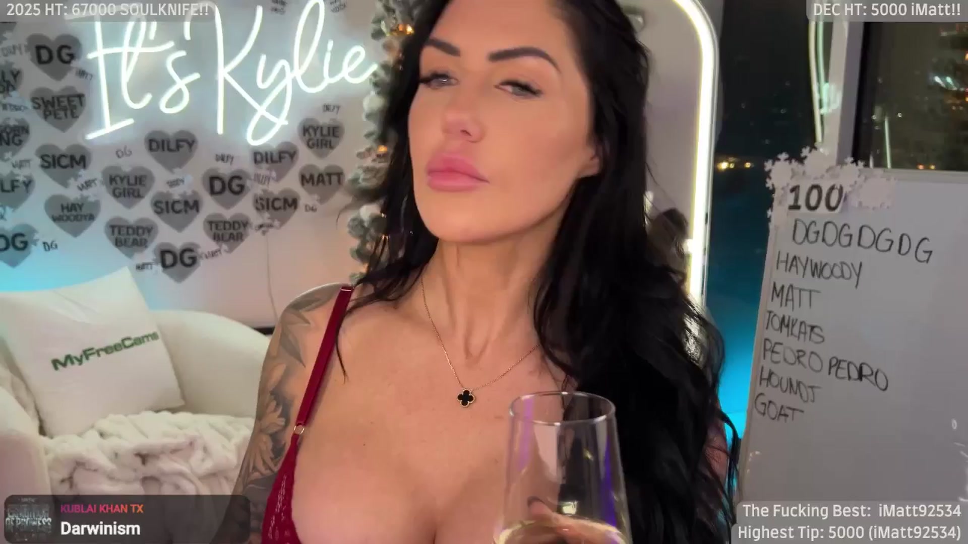 Gallery image thumbnail from ItsKylieEh's myfreecams stream on, 12/16/2025, 06:00 image 19 of 20