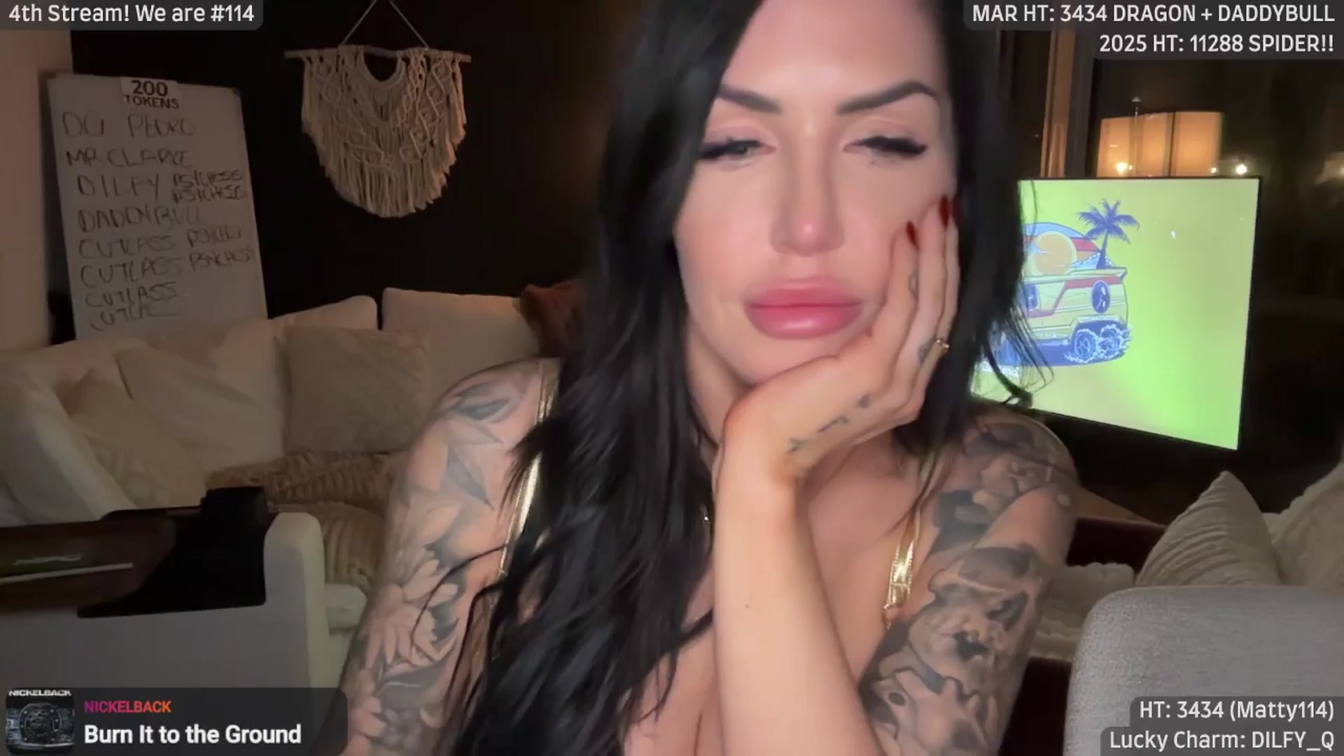 Gallery image thumbnail from ItsKylieEh's myfreecams stream on, 03/15/2026, 07:03 image 14 of 20