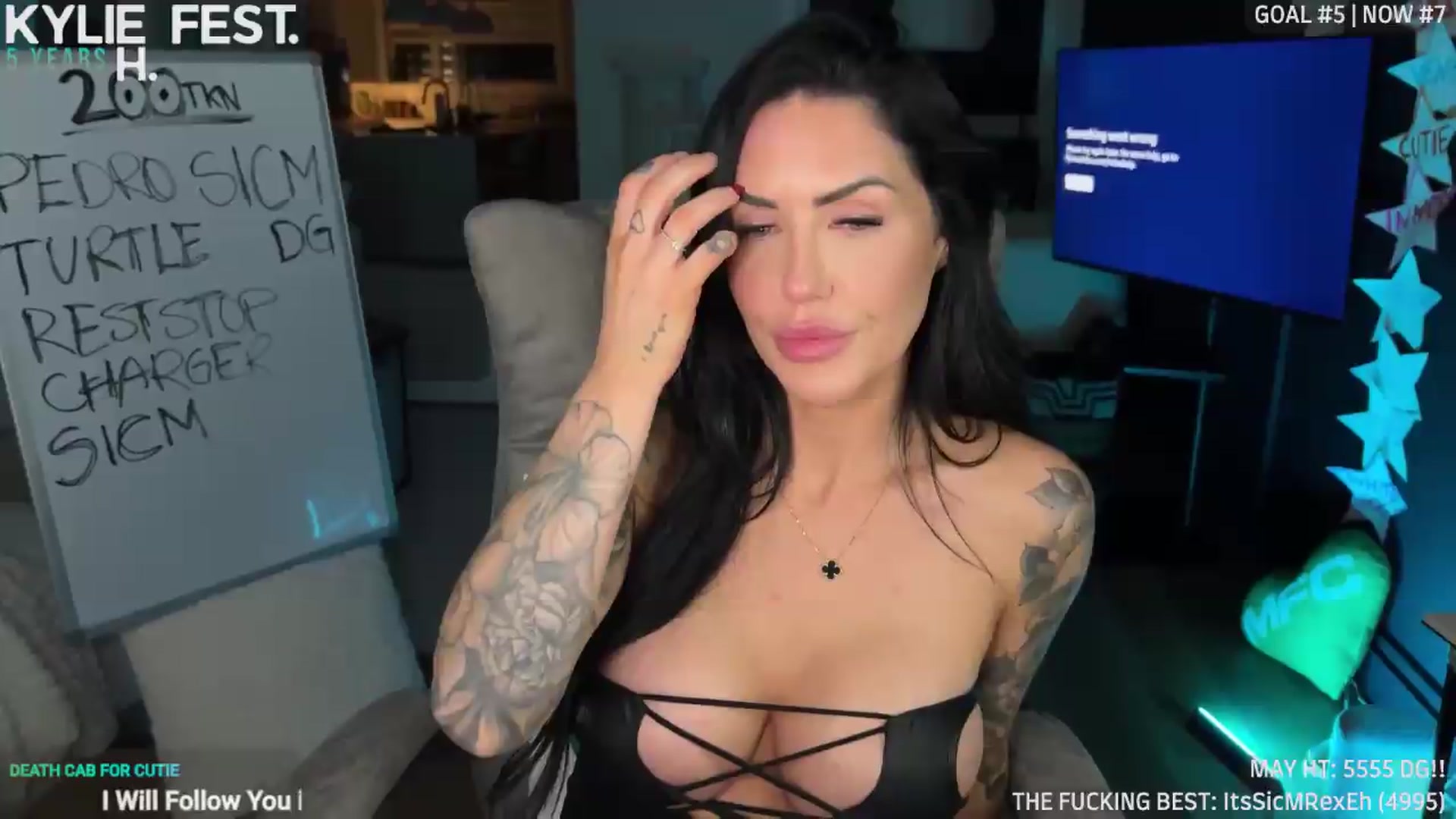 Gallery image thumbnail from ItsKylieEh's myfreecams stream on, 05/05/2026, 06:39 image 20 of 20