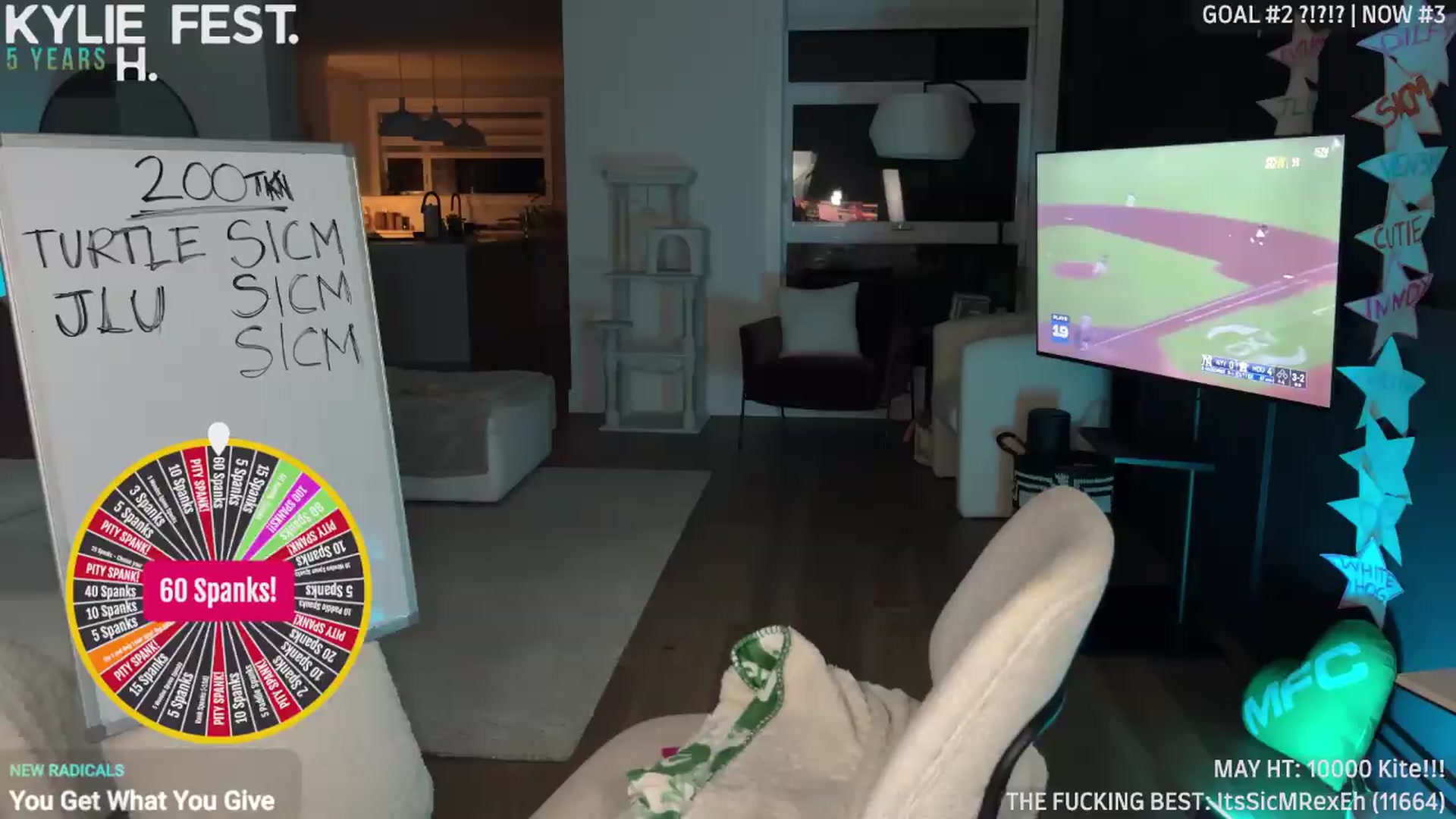 Gallery image thumbnail from ItsKylieEh's myfreecams stream on, 05/08/2026, 05:47 image 6 of 20
