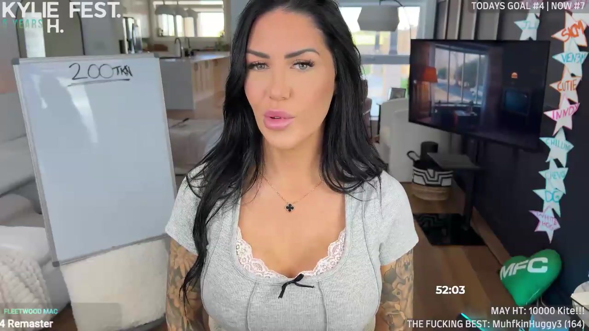 Gallery image thumbnail from ItsKylieEh's myfreecams stream on, 05/12/2026, 24:02 image 9 of 20