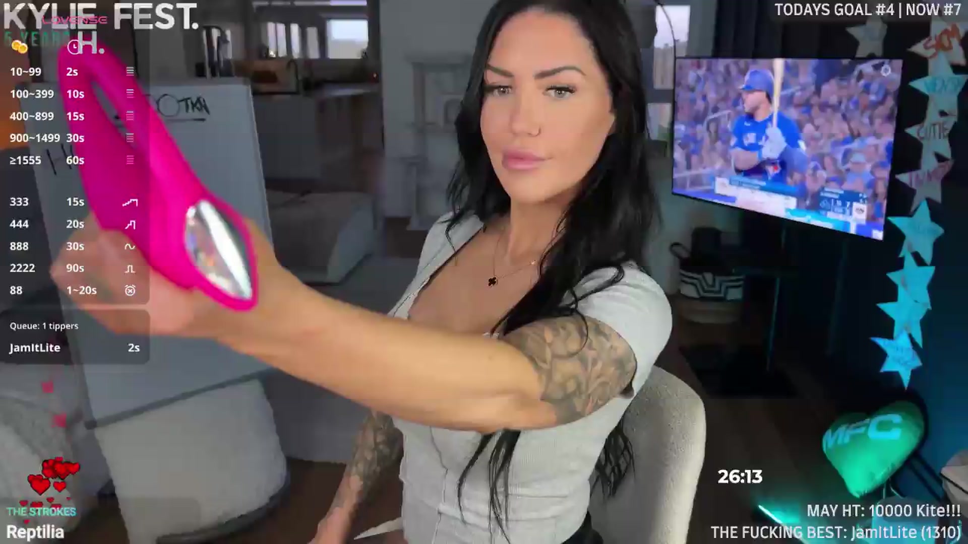 Gallery image thumbnail from ItsKylieEh's myfreecams stream on, 05/12/2026, 04:08 image 2 of 20