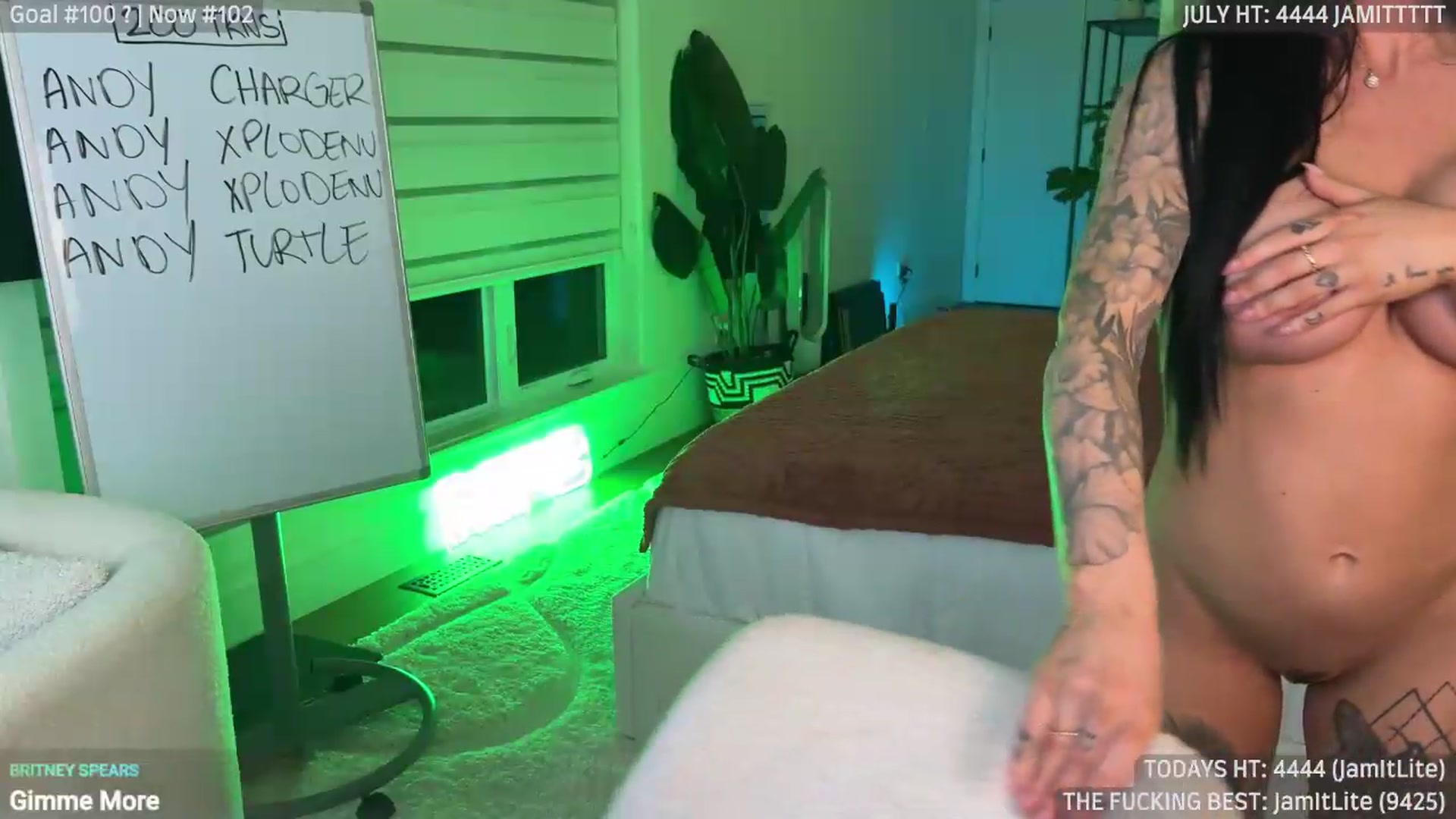 Gallery image thumbnail from ItsKylieEh's myfreecams stream on, 07/18/2026, 04:05 image 11 of 20