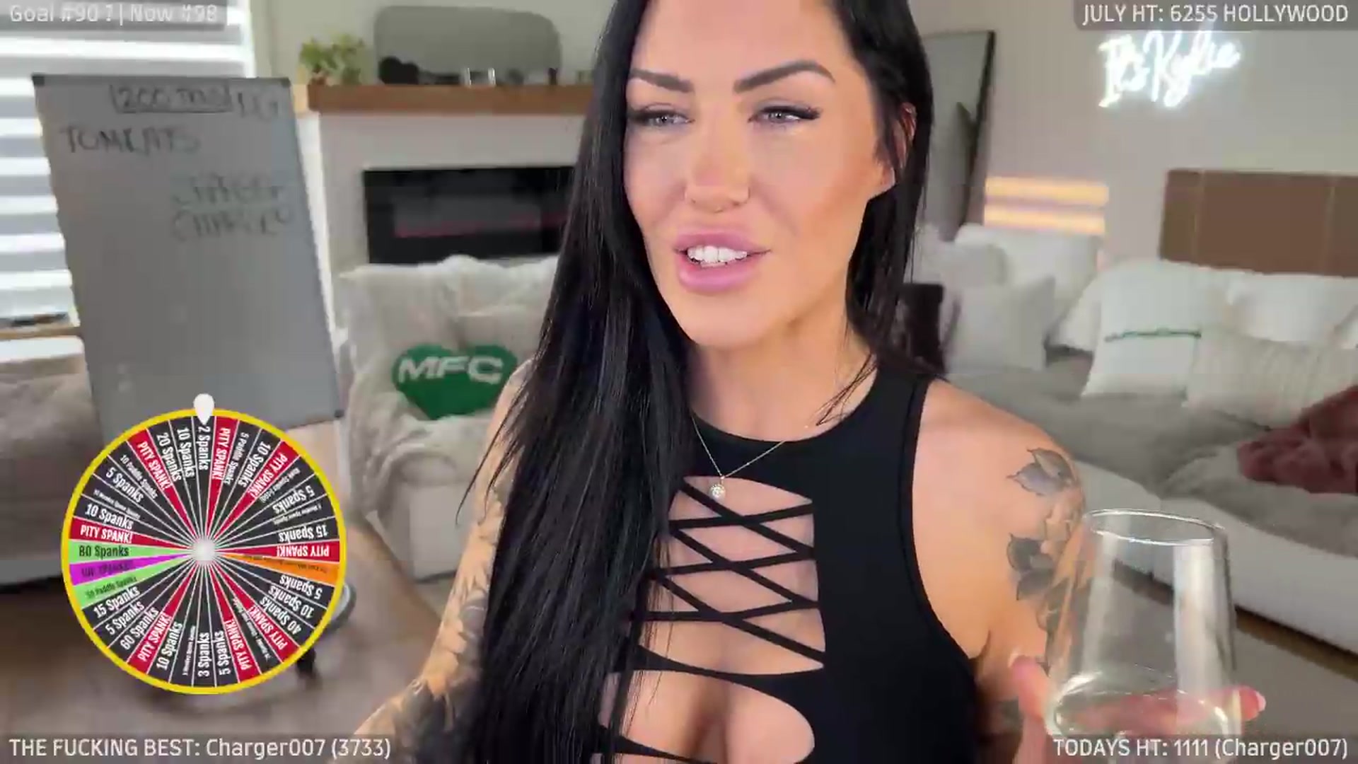 Gallery image thumbnail from ItsKylieEh's myfreecams stream on, 07/27/2026, 24:06 image 13 of 20