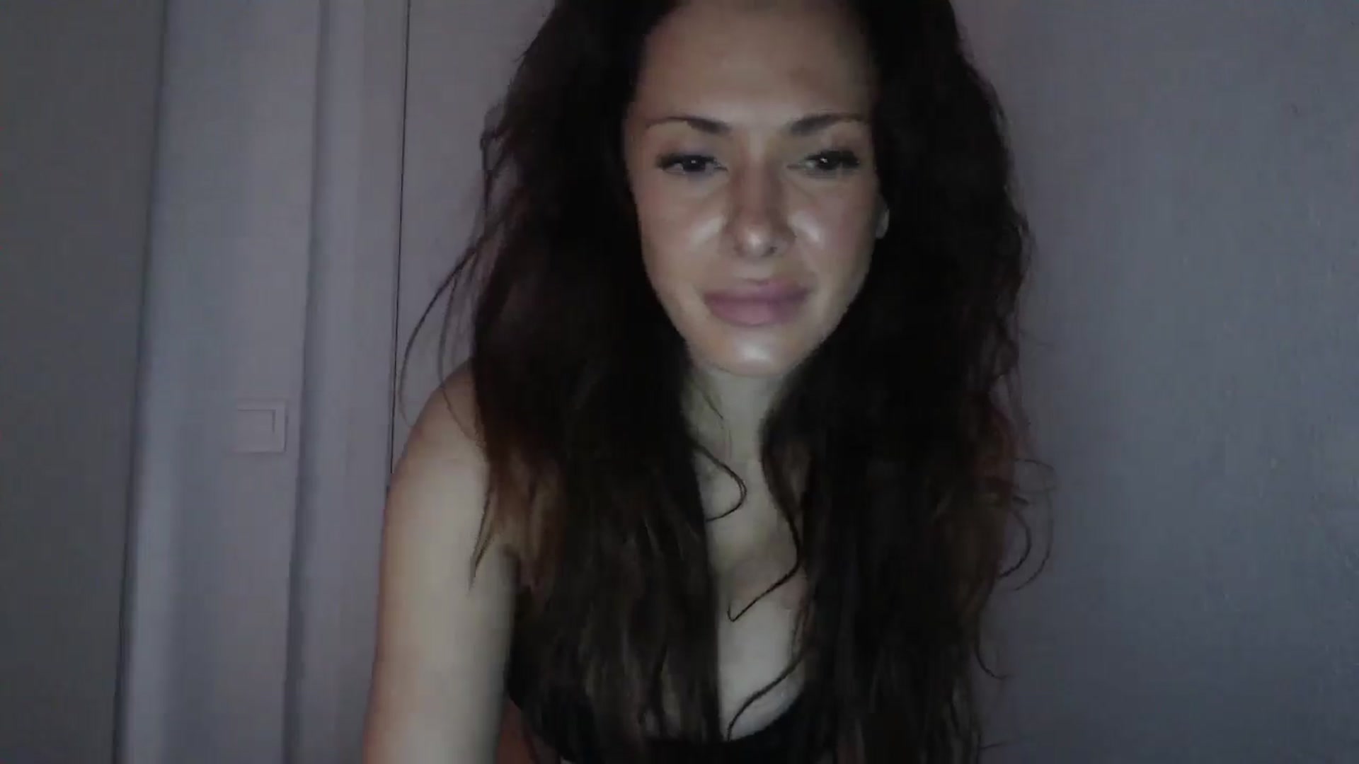 Gallery image thumbnail from ItsLizi's myfreecams stream on, 12/23/2025, 16:41 image 12 of 20