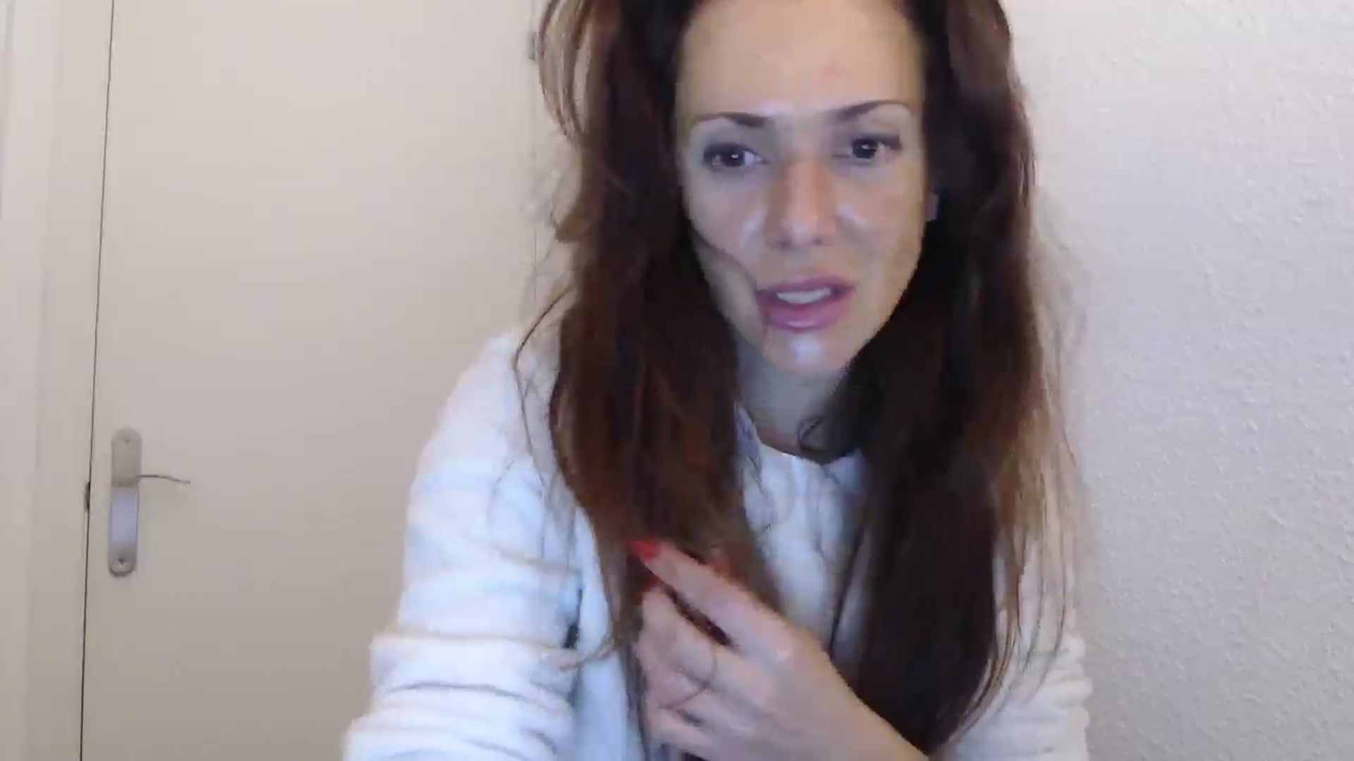 Gallery image thumbnail from ItsLizi's myfreecams stream on, 01/02/2026, 24:37 image 2 of 20