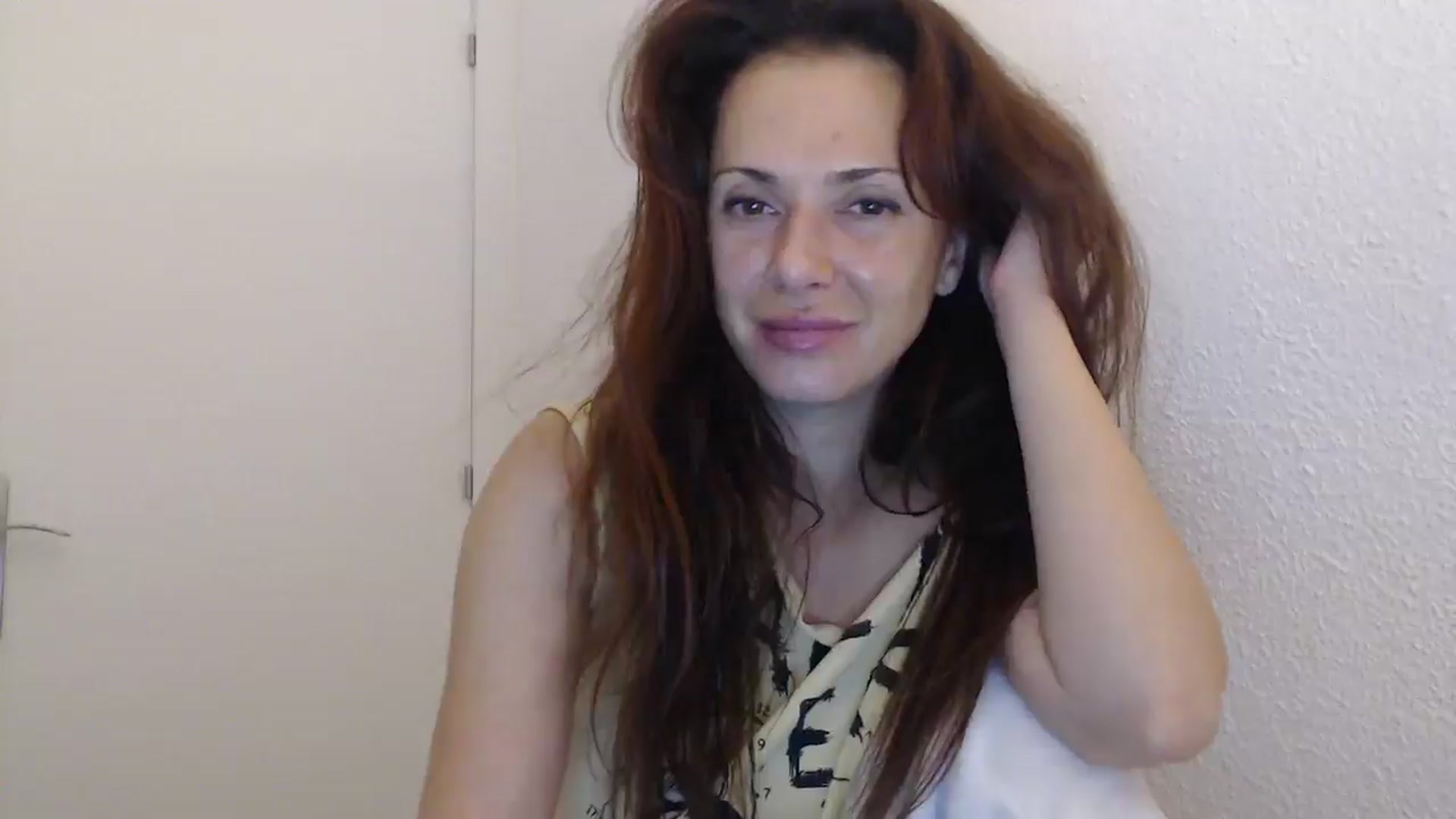 Gallery image thumbnail from ItsLizi's myfreecams stream on, 01/02/2026, 24:37 image 14 of 20