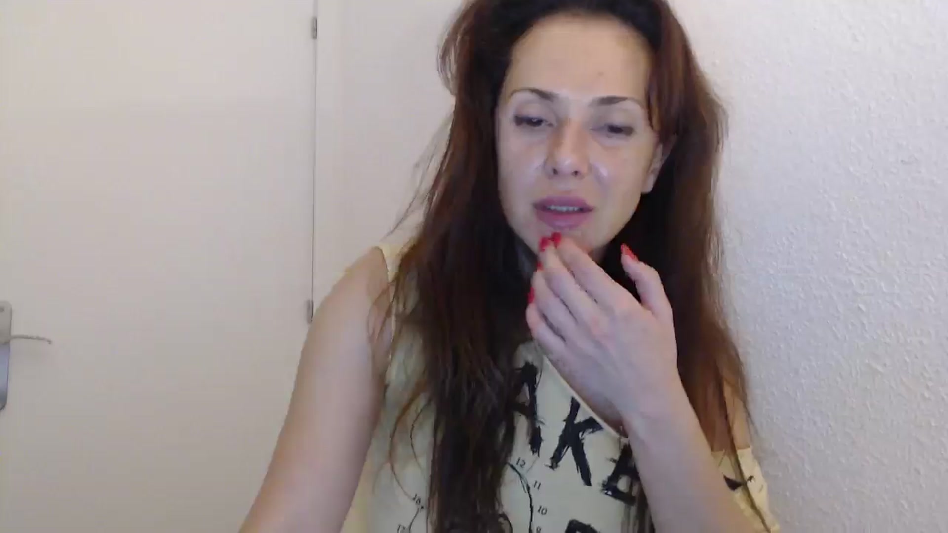 Gallery image thumbnail from ItsLizi's myfreecams stream on, 01/02/2026, 24:37 image 13 of 20