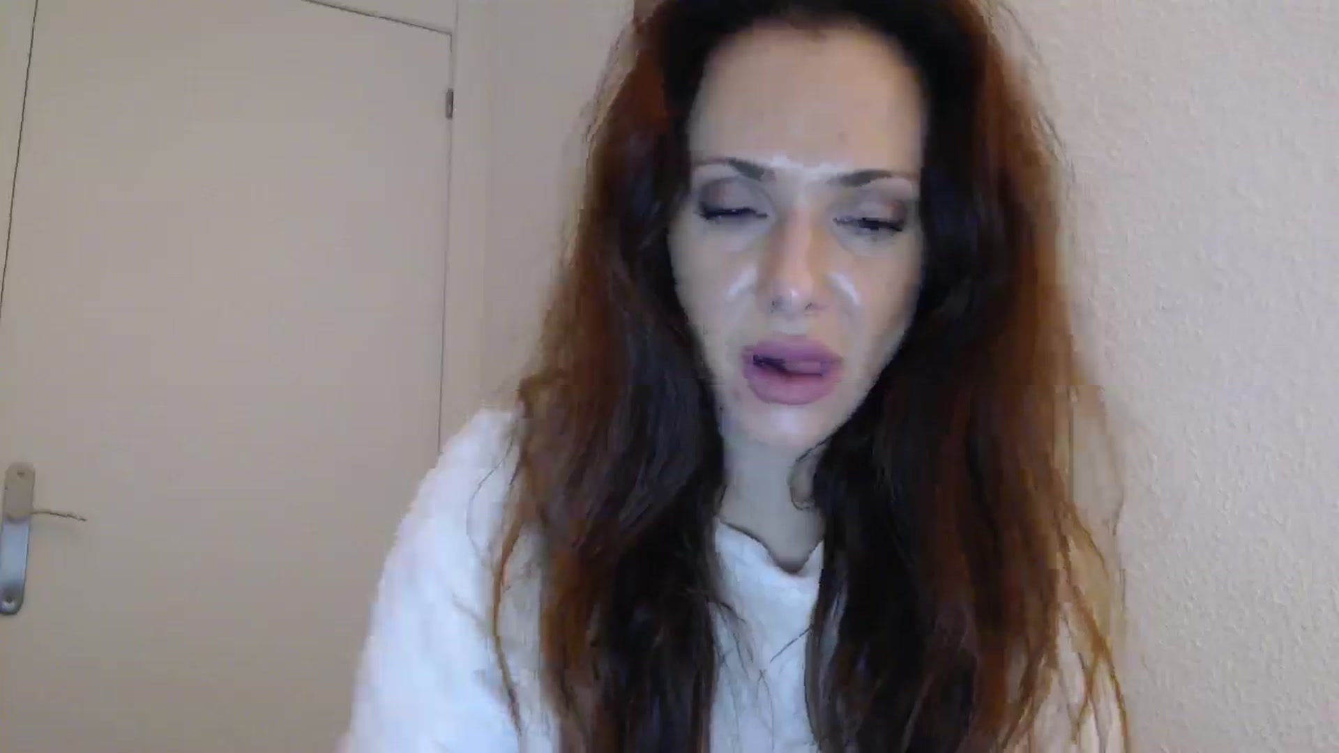 Gallery image thumbnail from ItsLizi's myfreecams stream on, 01/03/2026, 24:24 image 5 of 20