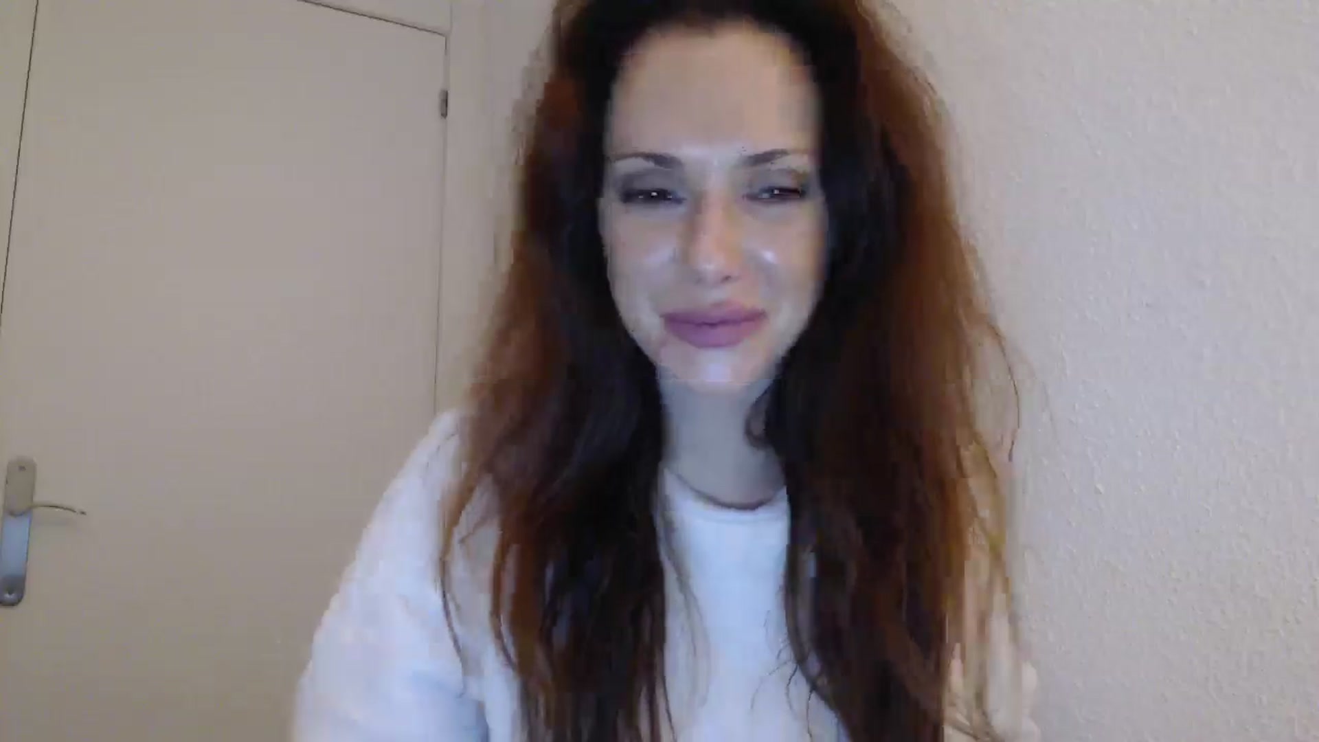 Gallery image thumbnail from ItsLizi's myfreecams stream on, 01/03/2026, 24:24 image 3 of 20