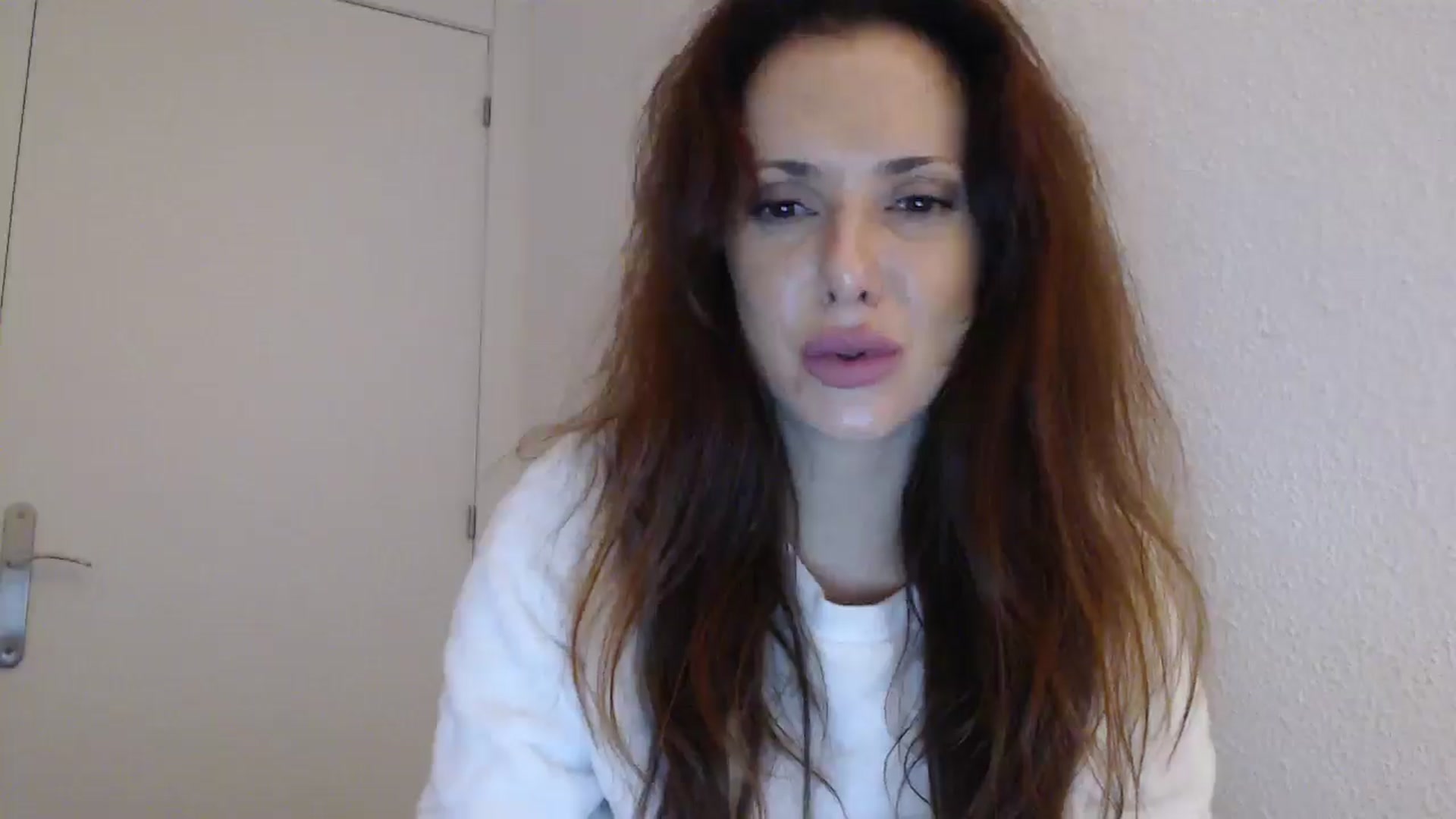 Gallery image thumbnail from ItsLizi's myfreecams stream on, 01/03/2026, 24:24 image 17 of 20