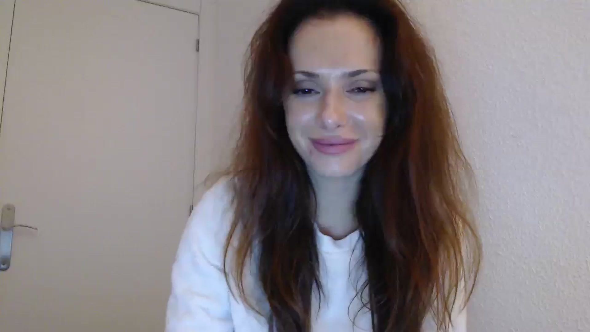 Gallery image thumbnail from ItsLizi's myfreecams stream on, 01/03/2026, 24:24 image 16 of 20
