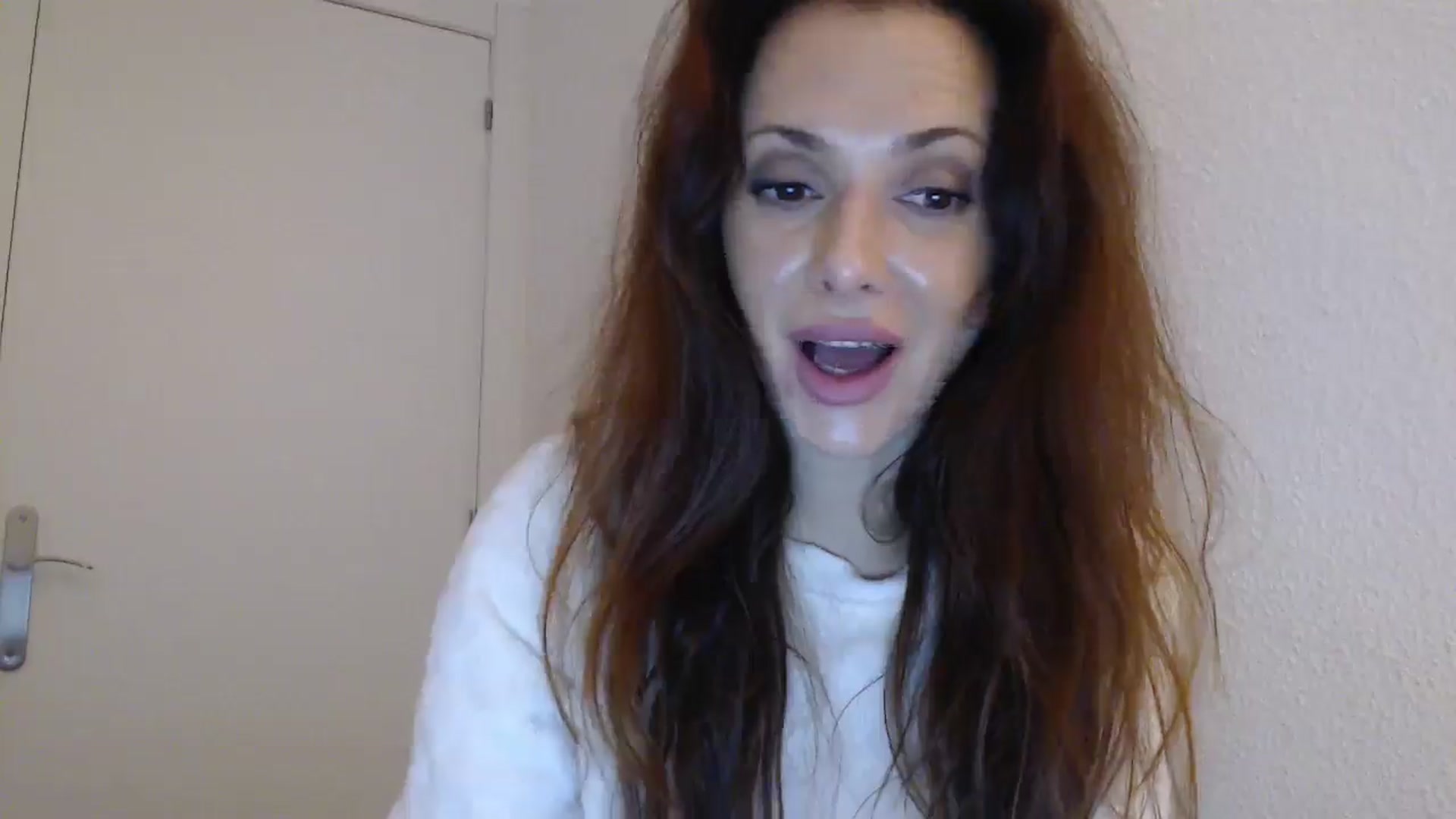 Gallery image thumbnail from ItsLizi's myfreecams stream on, 01/03/2026, 24:24 image 6 of 20