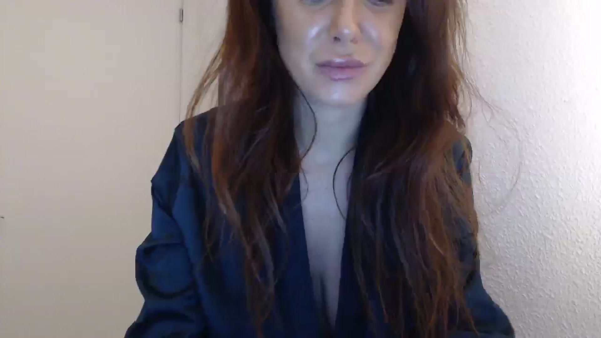 Gallery image thumbnail from ItsLizi's myfreecams stream on, 01/04/2026, 23:54 image 11 of 20