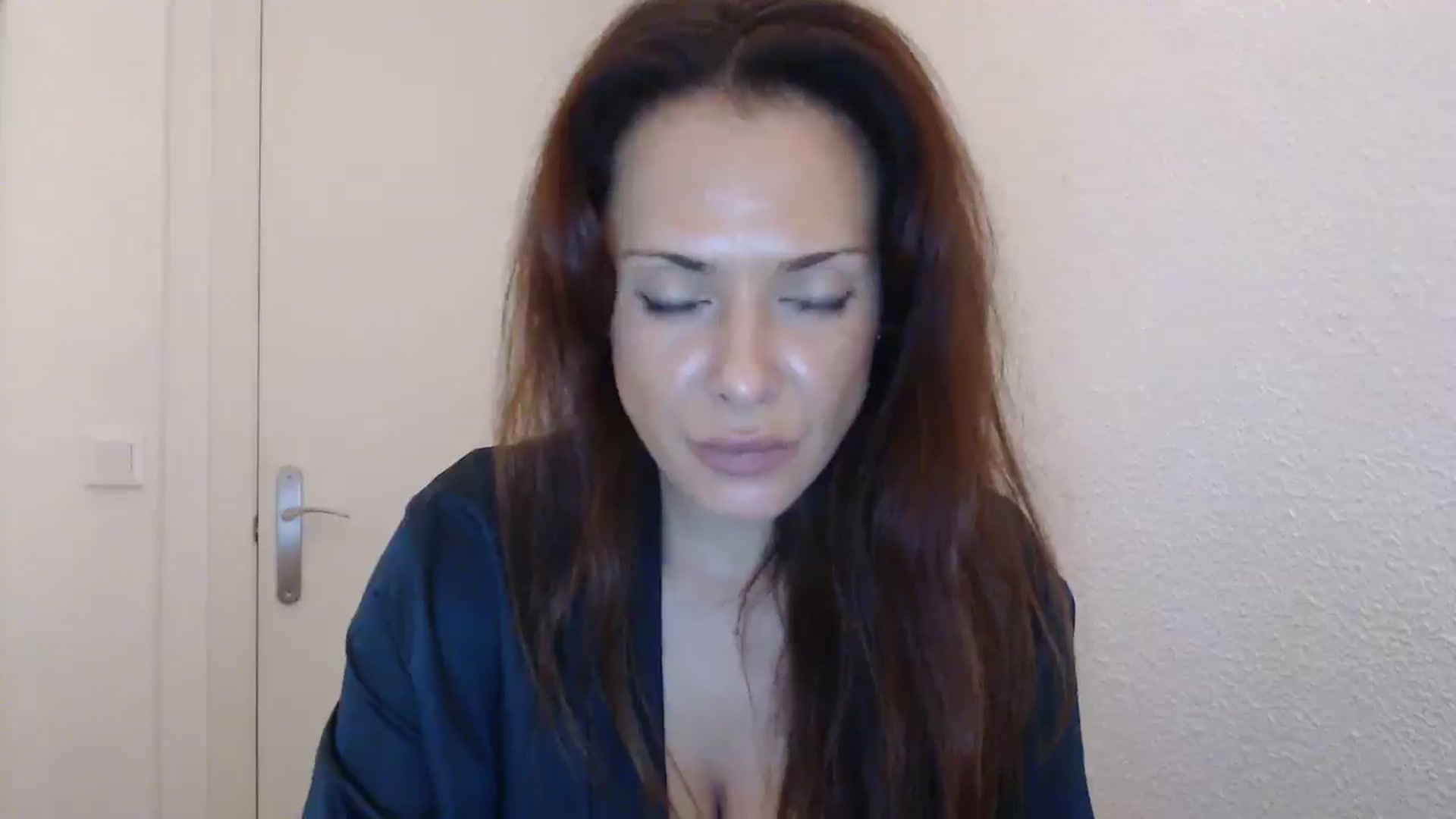 Gallery image thumbnail from ItsLizi's myfreecams stream on, 01/05/2026, 21:47 image 18 of 20
