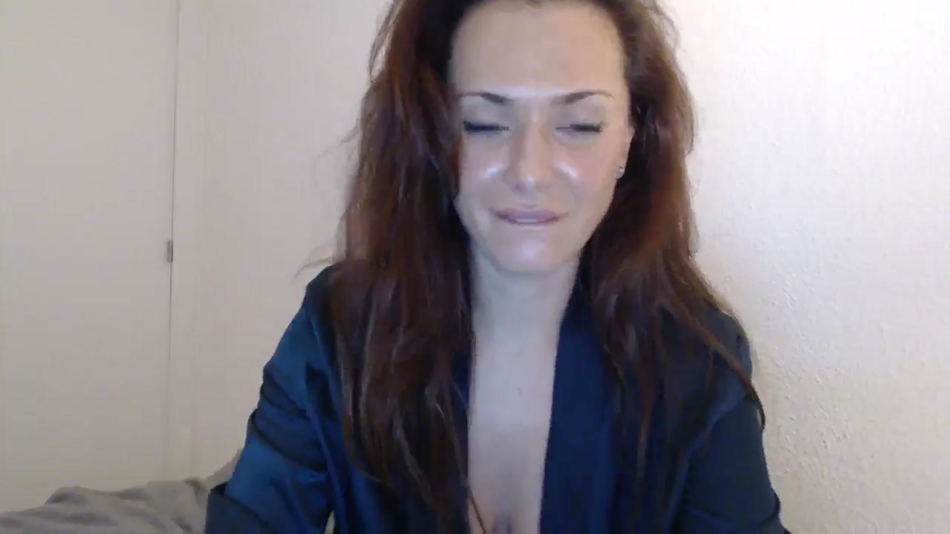 Gallery image thumbnail from ItsLizi's myfreecams stream on, 01/05/2026, 22:52 image 8 of 20