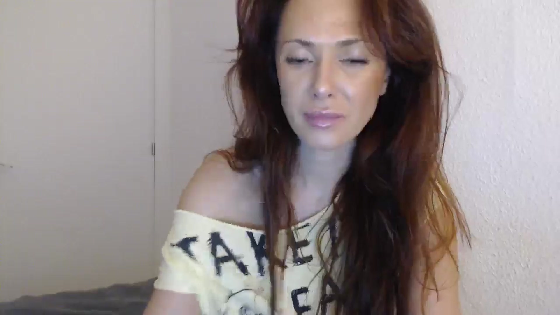 Gallery image thumbnail from ItsLizi's myfreecams stream on, 01/09/2026, 16:54 image 16 of 20