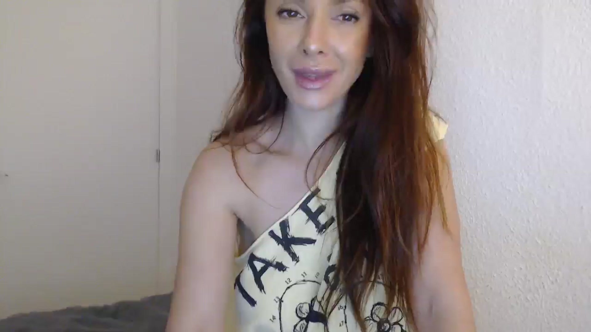 Gallery image thumbnail from ItsLizi's myfreecams stream on, 01/09/2026, 17:18 image 9 of 20
