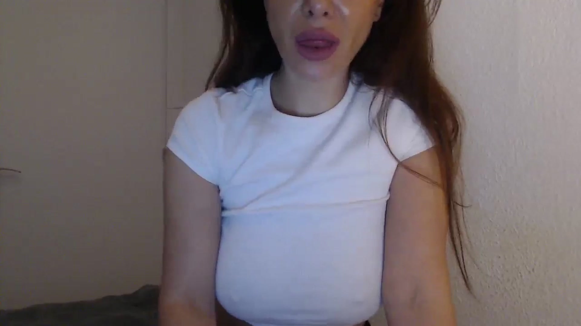 Gallery image thumbnail from ItsLizi's myfreecams stream on, 01/09/2026, 23:37 image 18 of 20