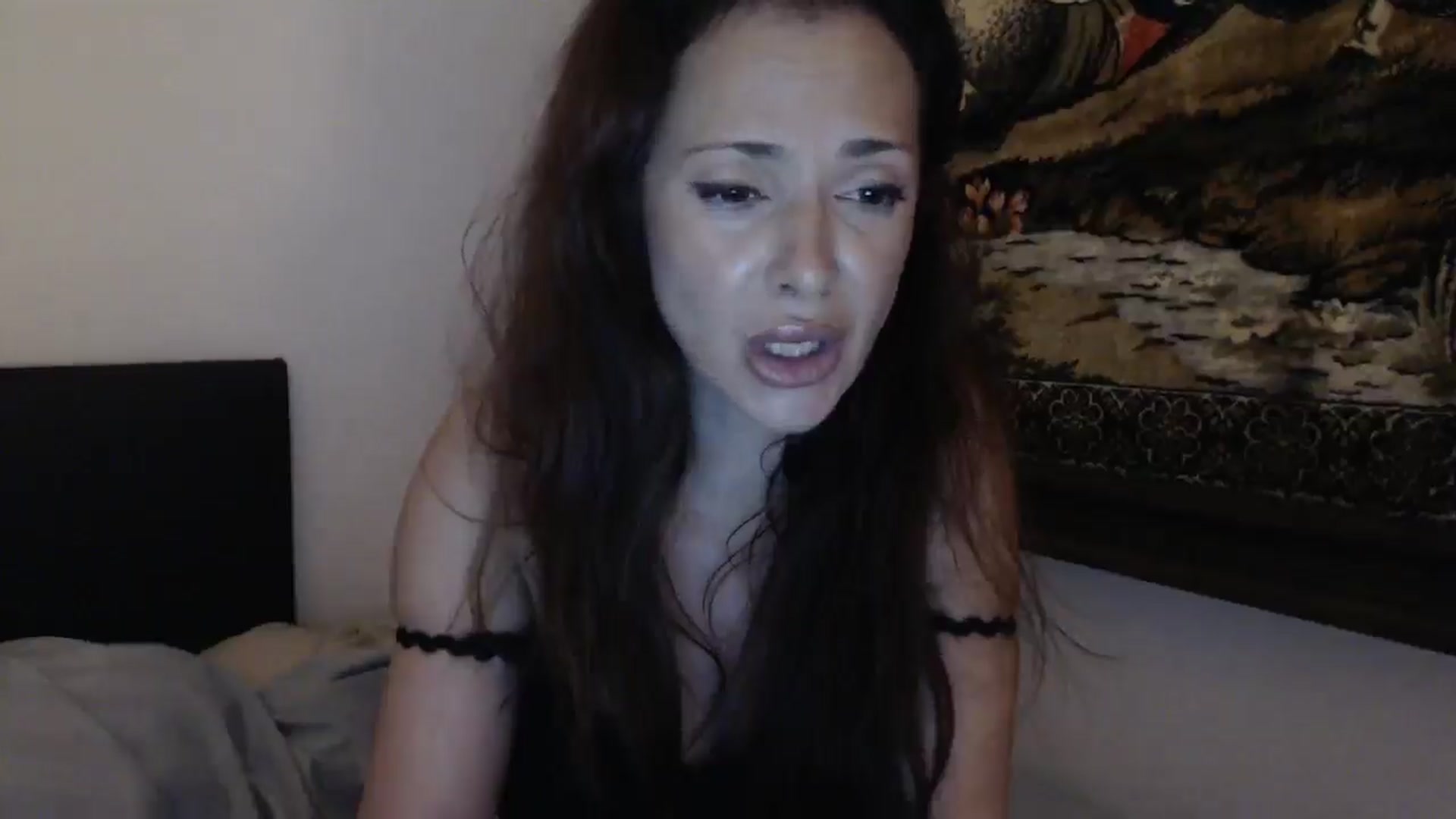 Gallery image thumbnail from ItsLizi's myfreecams stream on, 01/14/2026, 18:24 image 7 of 20