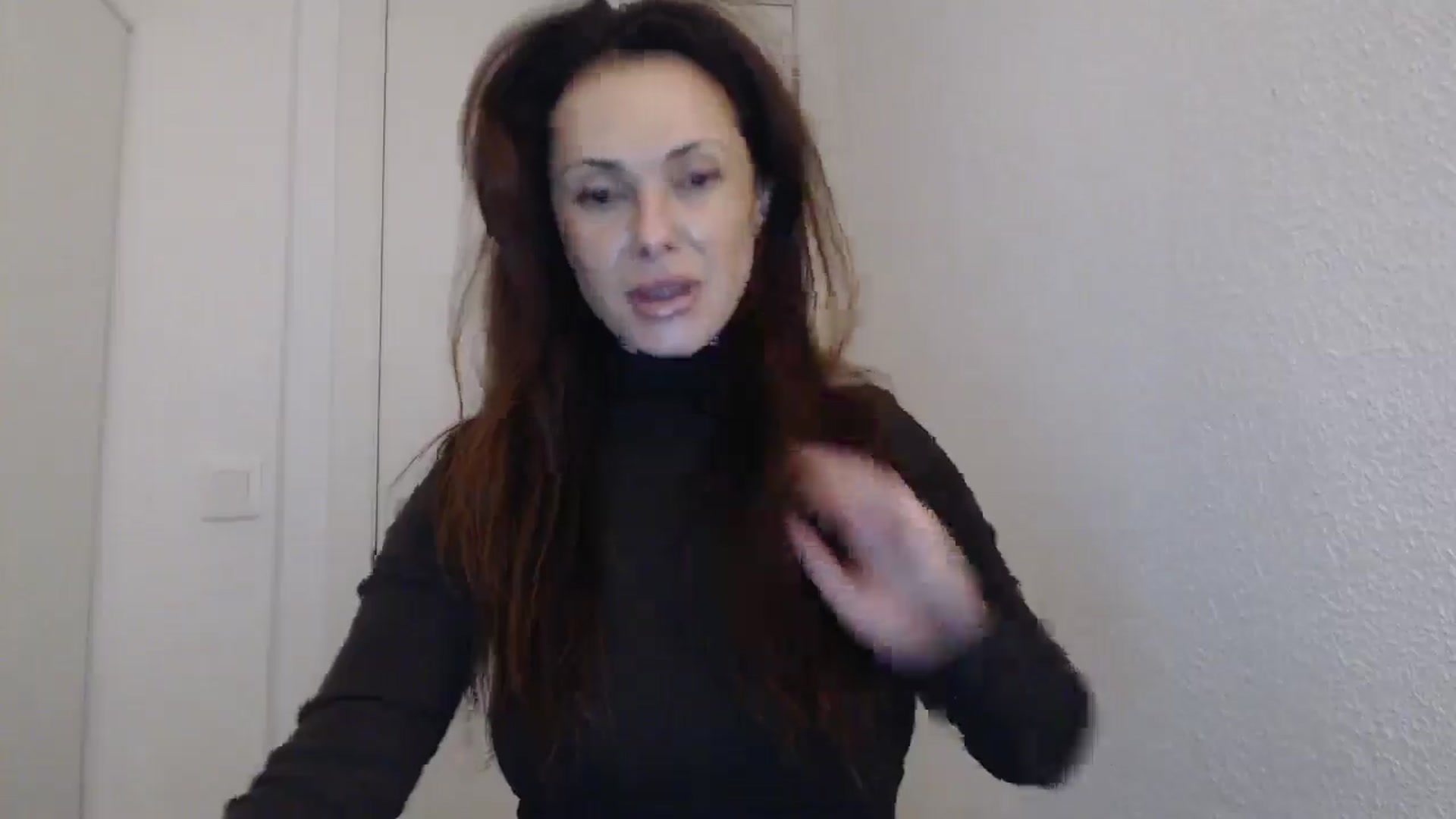 Gallery image thumbnail from ItsLizi's myfreecams stream on, 01/26/2026, 23:14 image 3 of 20