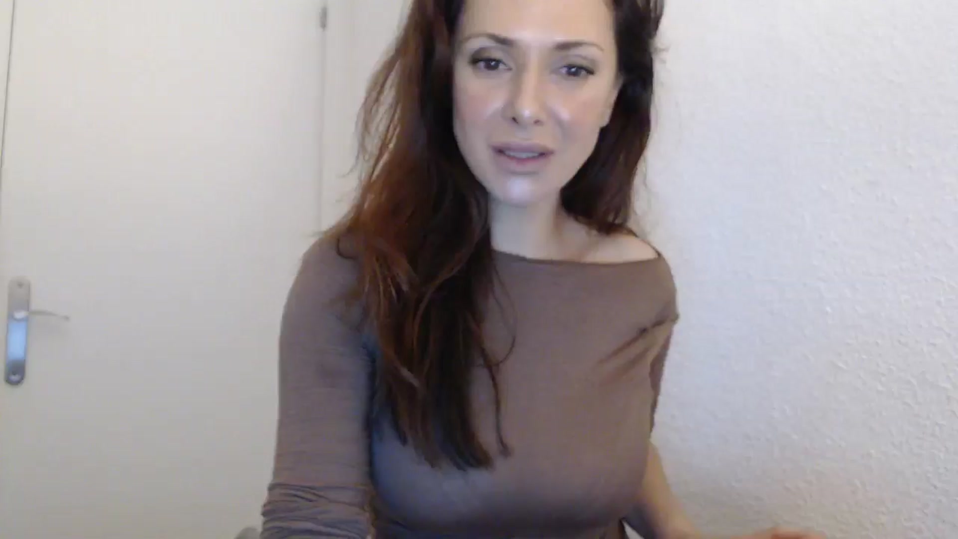 Gallery image thumbnail from ItsLizi's myfreecams stream on, 02/07/2026, 16:55 image 10 of 20