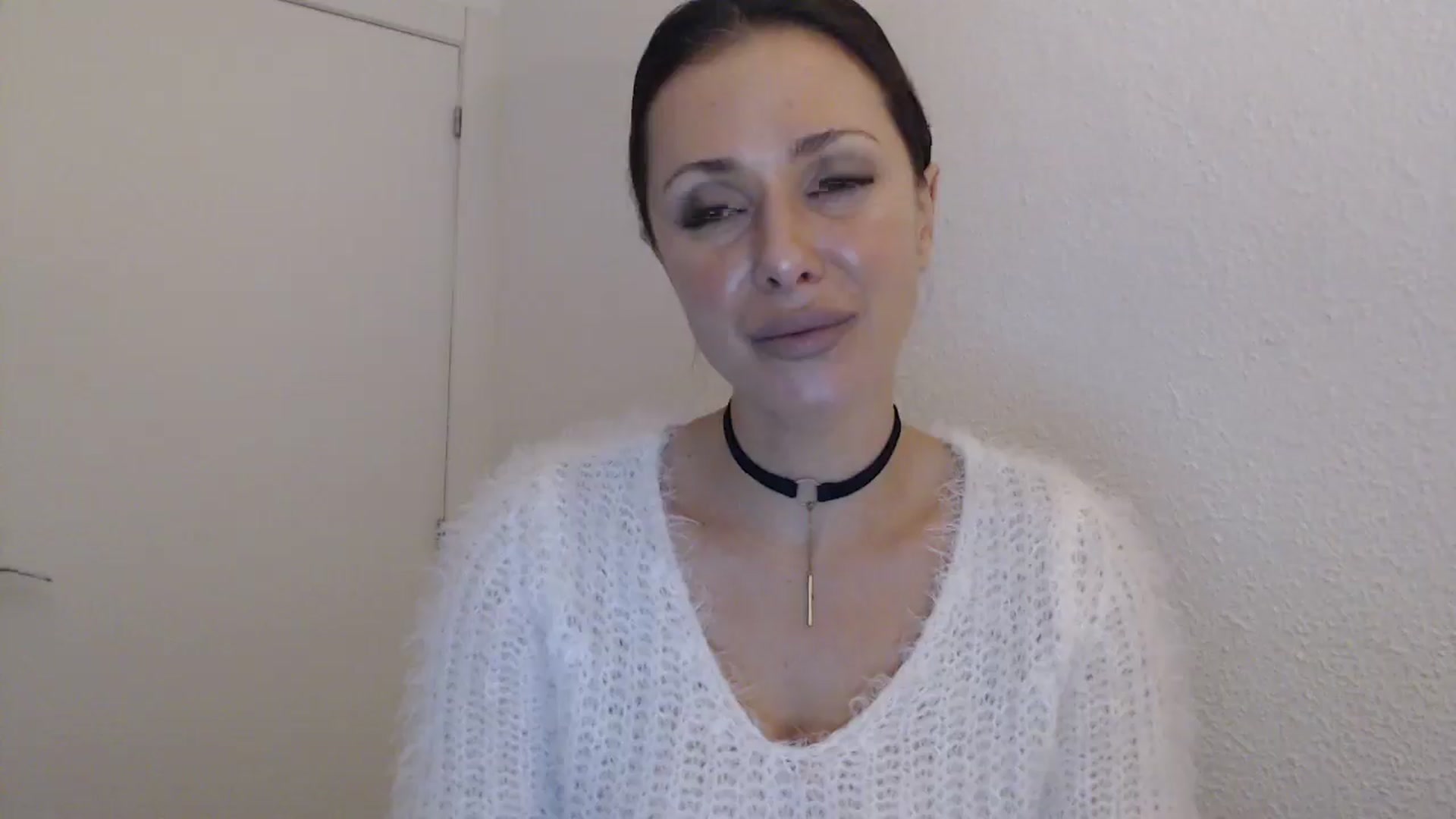 Gallery image thumbnail from ItsLizi's myfreecams stream on, 02/07/2026, 20:13 image 13 of 20