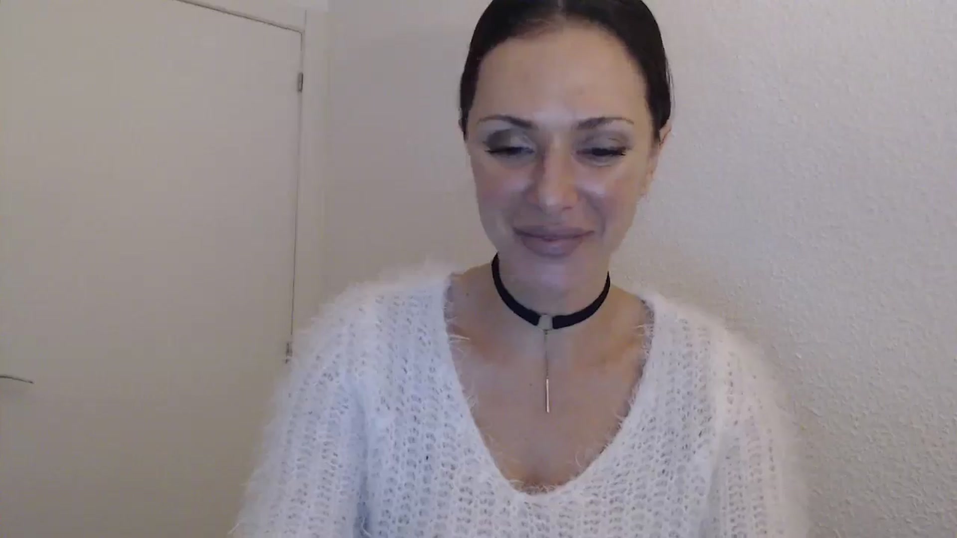 Gallery image thumbnail from ItsLizi's myfreecams stream on, 02/07/2026, 20:13 image 12 of 20