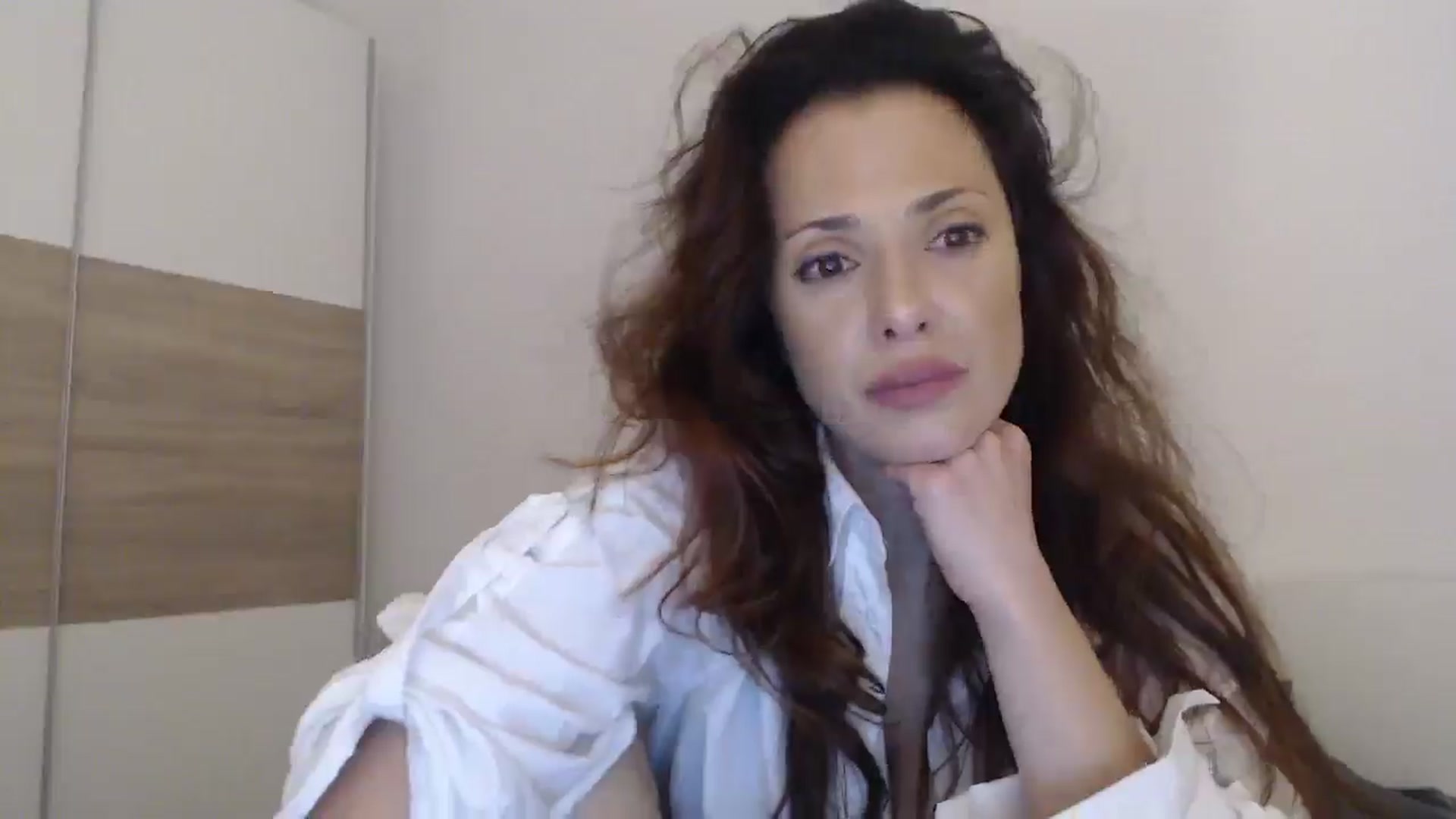 Gallery image thumbnail from ItsLizi's myfreecams stream on, 03/09/2026, 22:24 image 18 of 20