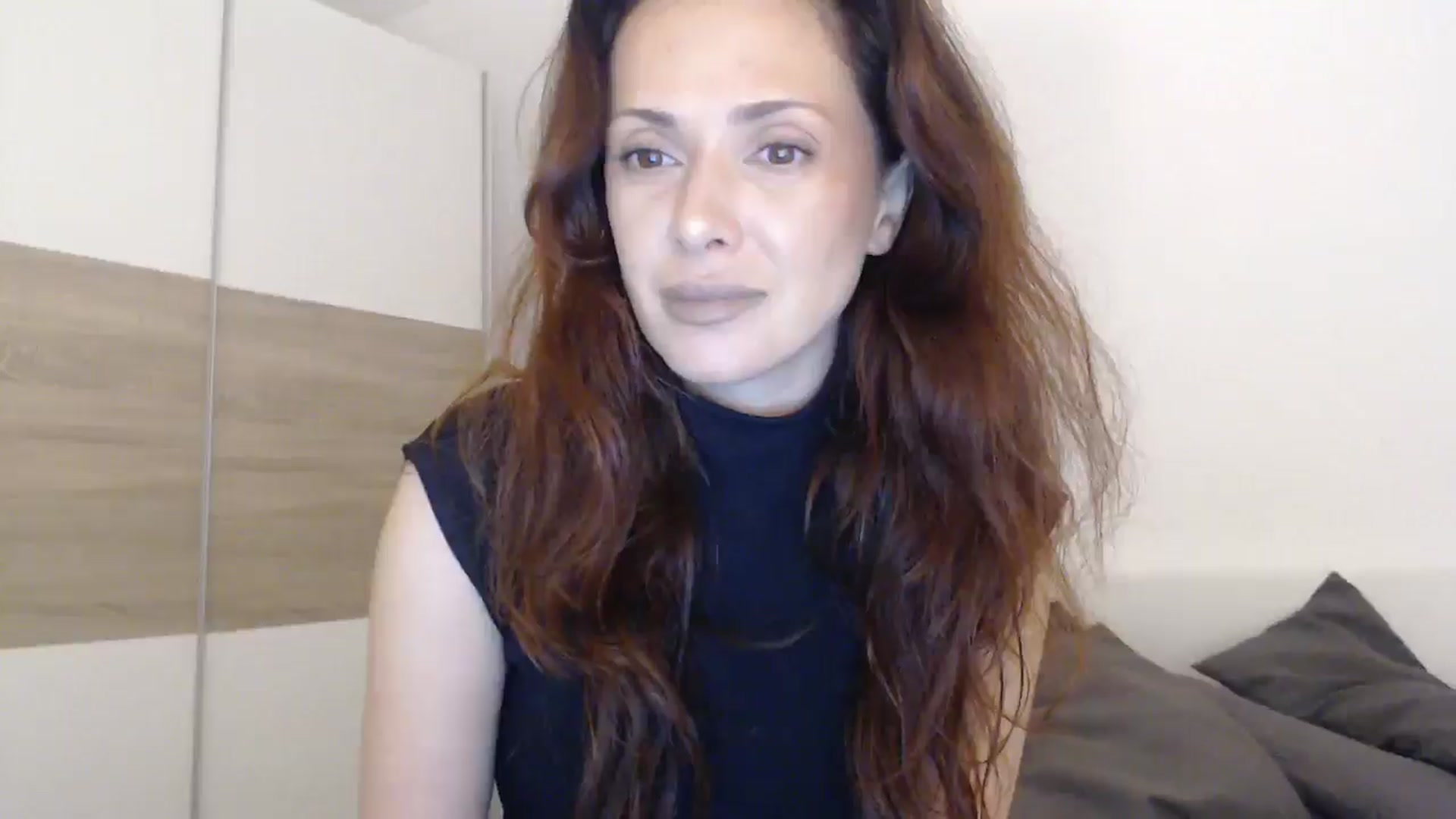 Gallery image thumbnail from ItsLizi's myfreecams stream on, 03/11/2026, 22:05 image 15 of 20