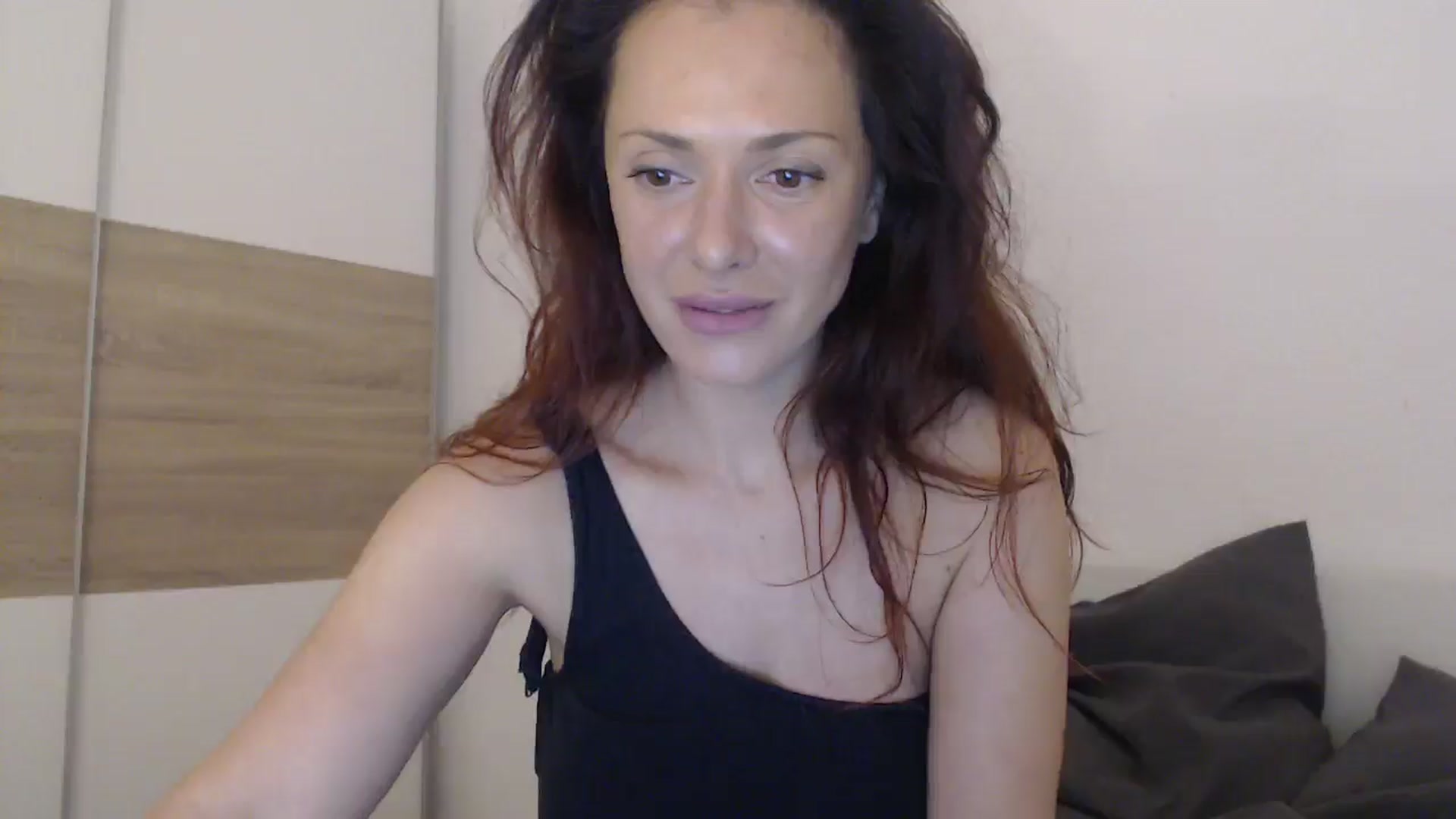 Gallery image thumbnail from ItsLizi's myfreecams stream on, 04/01/2026, 14:35 image 3 of 20