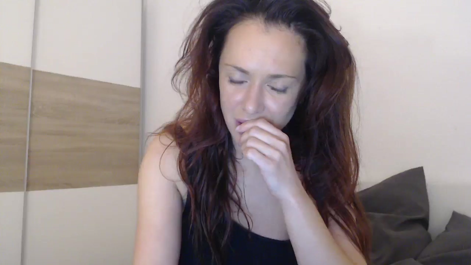 Gallery image thumbnail from ItsLizi's myfreecams stream on, 04/01/2026, 14:35 image 15 of 20
