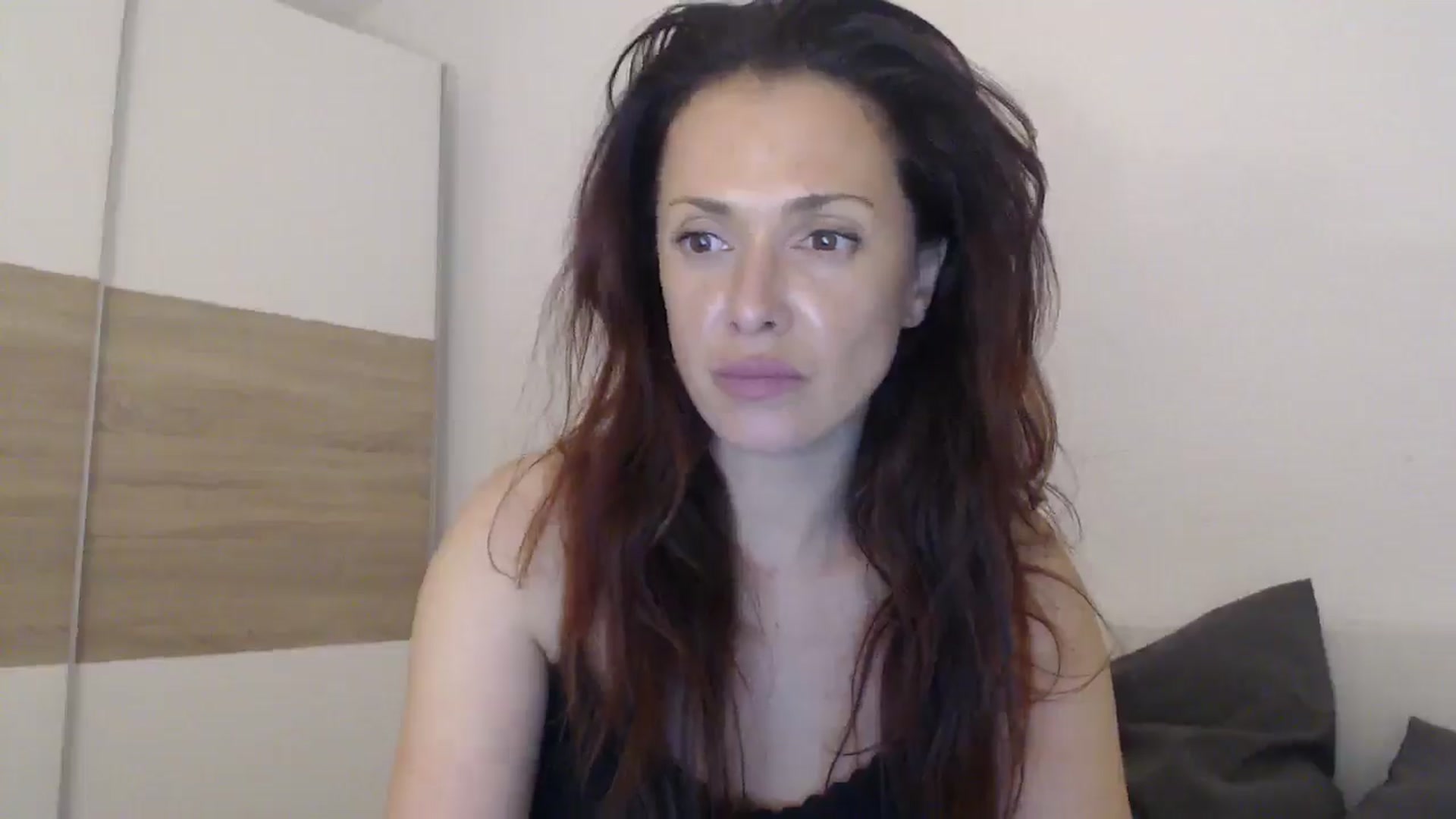 Gallery image thumbnail from ItsLizi's myfreecams stream on, 04/01/2026, 18:43 image 15 of 20