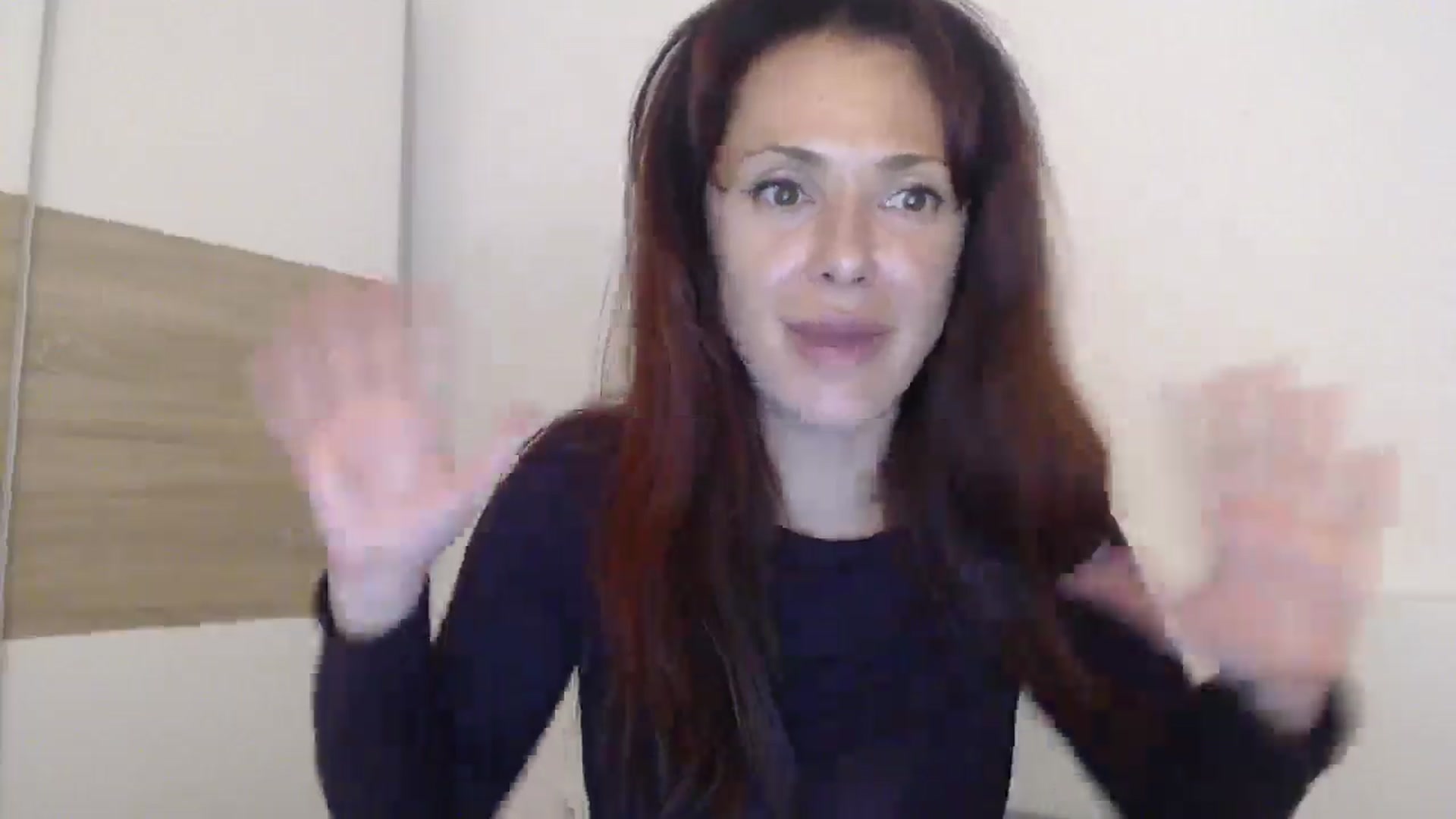 Gallery image thumbnail from ItsLizi's myfreecams stream on, 04/03/2026, 22:43 image 14 of 20