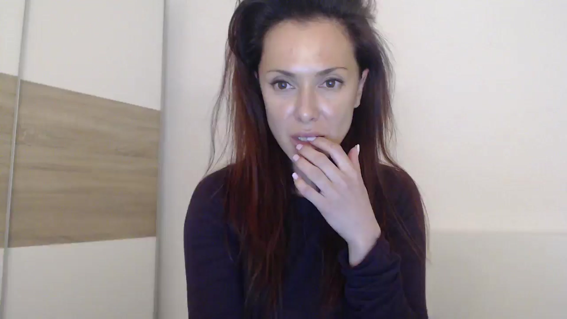 Gallery image thumbnail from ItsLizi's myfreecams stream on, 04/03/2026, 22:43 image 10 of 20