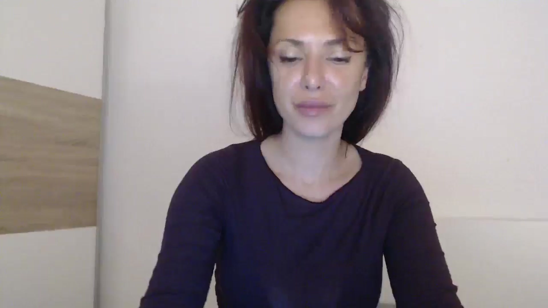 Gallery image thumbnail from ItsLizi's myfreecams stream on, 04/03/2026, 22:43 image 8 of 20